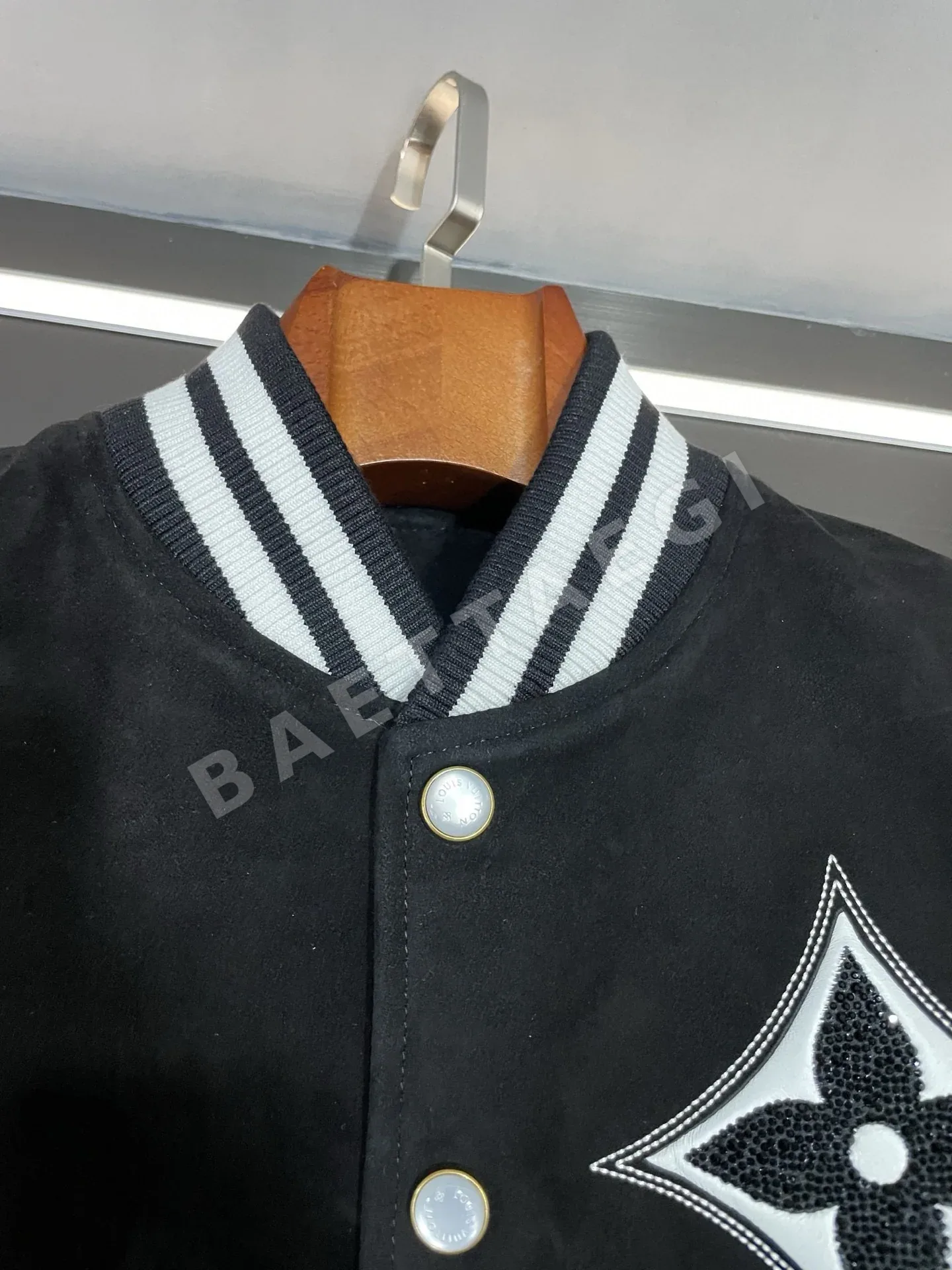 루이비통 램스킨 코트 상세 이미지 4