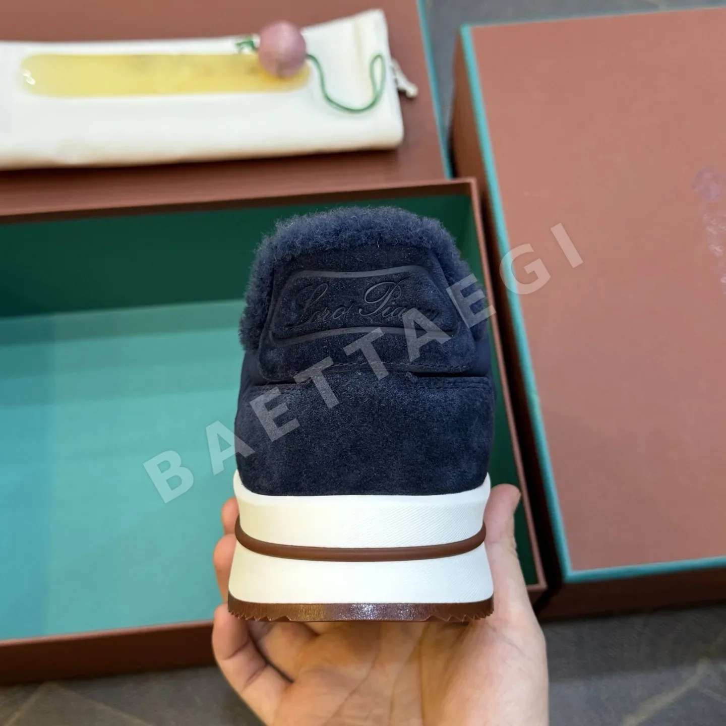 로로피아나 스니커즈 남성 울 상세 이미지 8