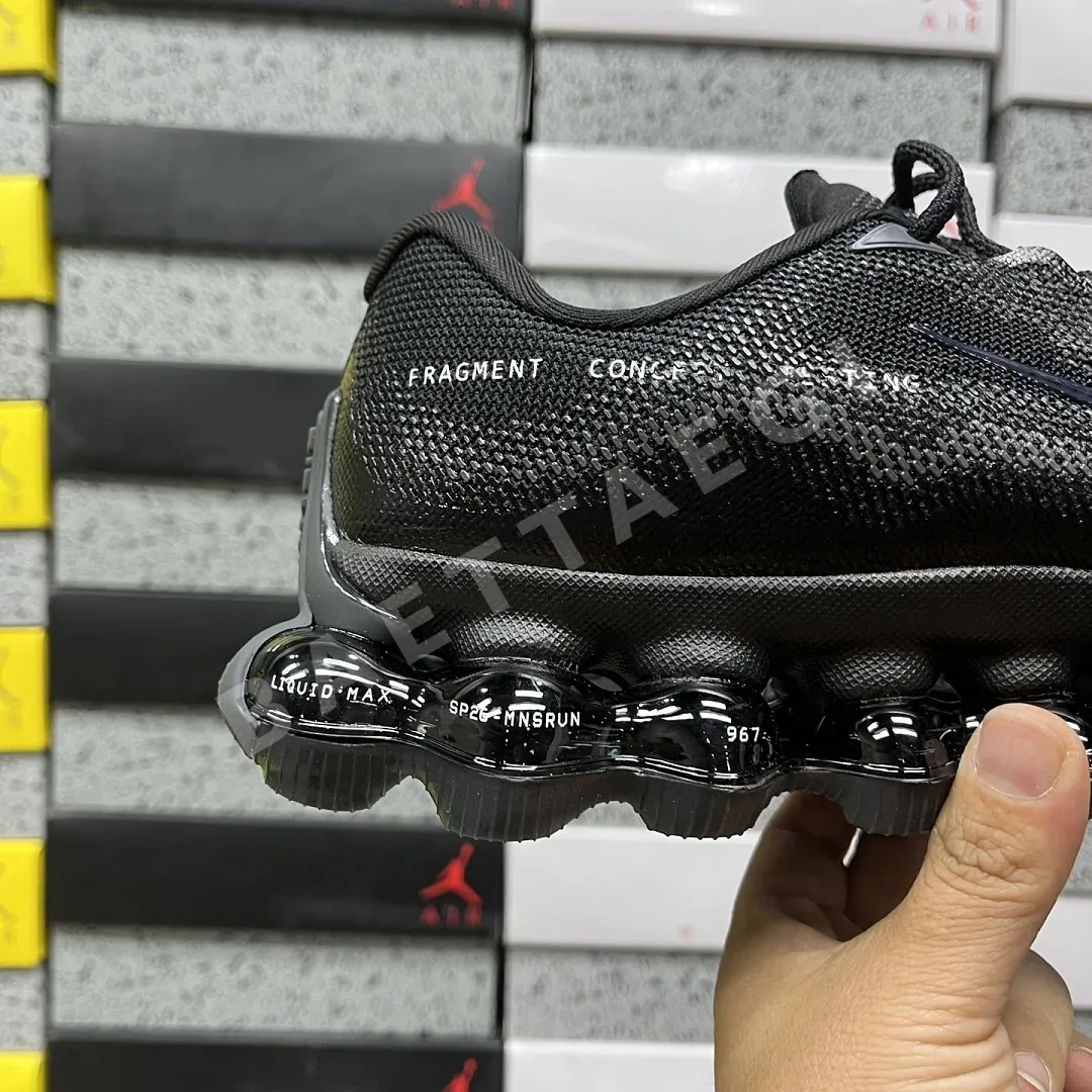 나이키 [EG] 에어 IQ8601-001 201665 Nike Air Liquid Max Fragment Black 상세 이미지 5
