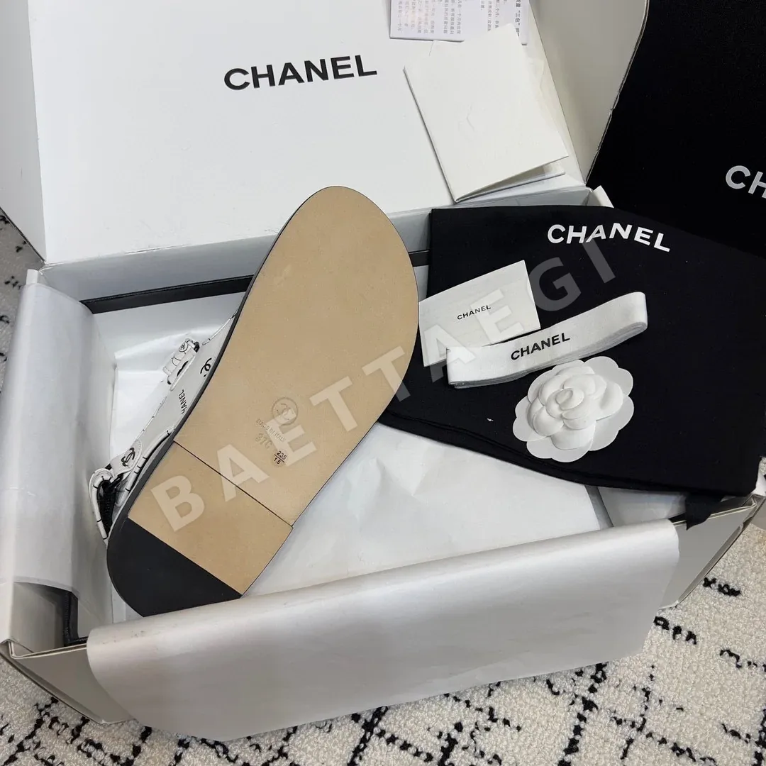 샤넬 더블 C 벨크로 비치 슈즈 상세 이미지 8