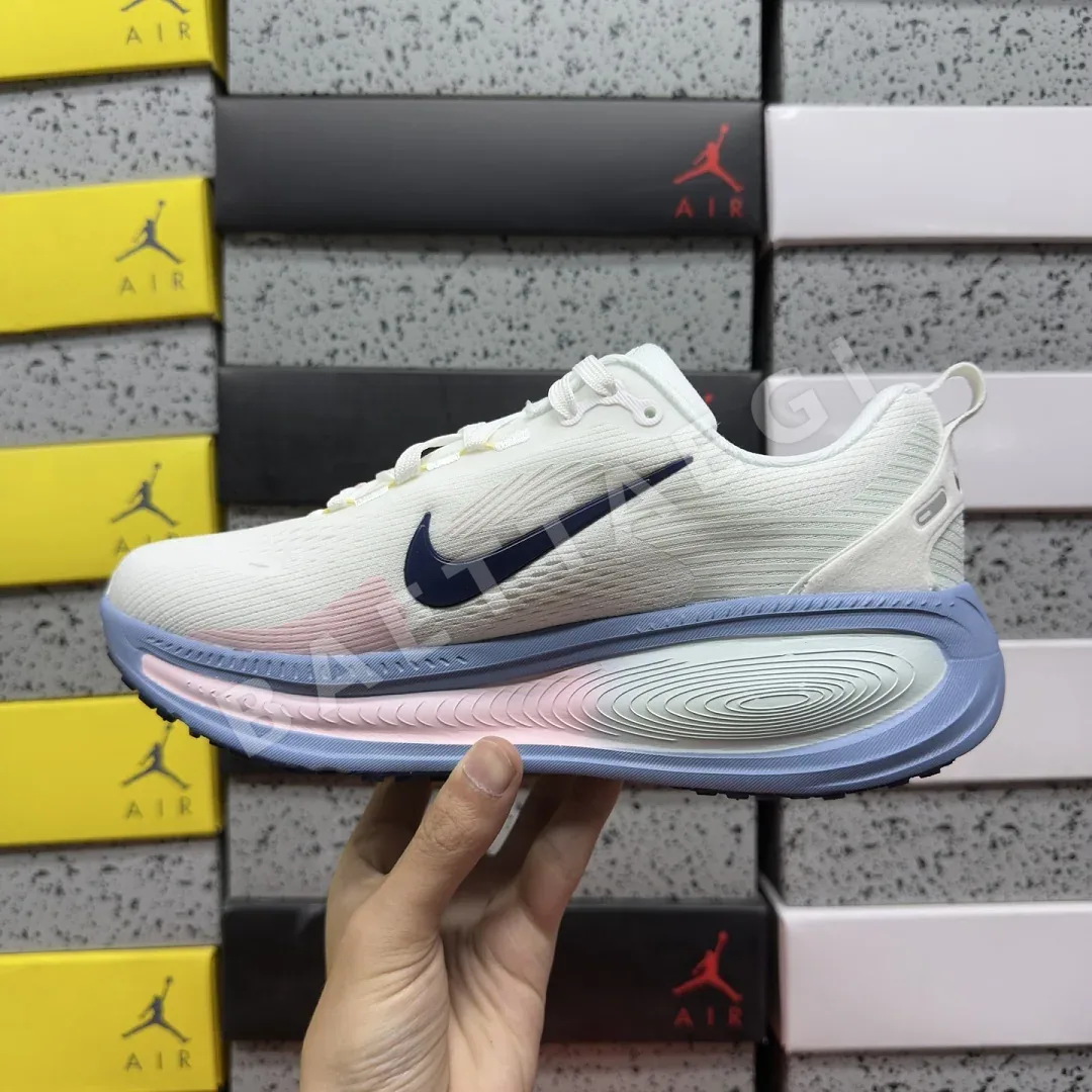 나이키 [XY] 보메로 18 HM6804-115 201742 Nike Vomero 18 White Work Blue Barely Green 상세 이미지 6