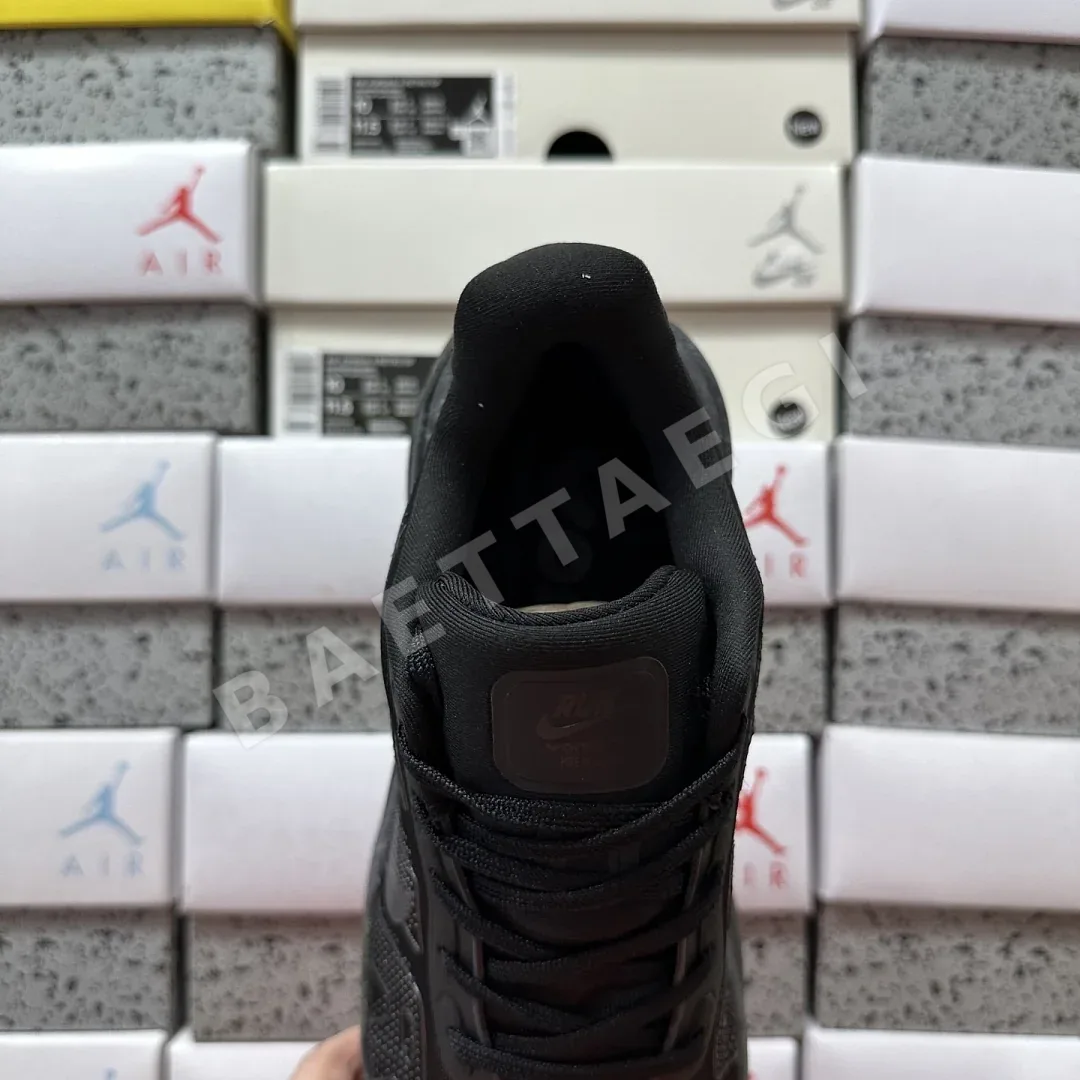 나이키 [5A] 보메로 프리미엄 IQ7325-001 201612 Nike Vomero Premium Realtree Camo Black 상세 이미지 10
