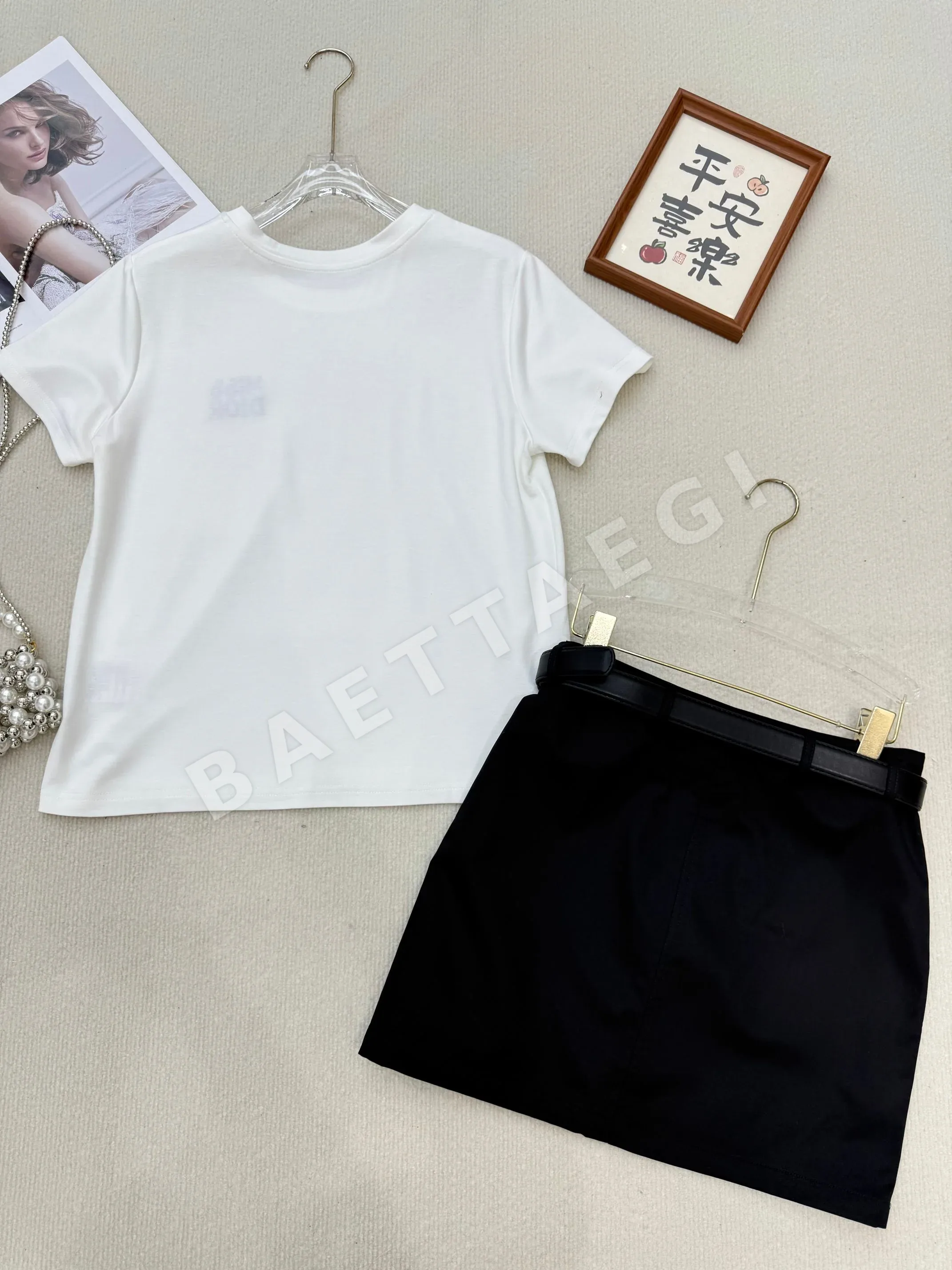 디올 라운드넥 여성 반팔 티셔츠 상세 이미지 9