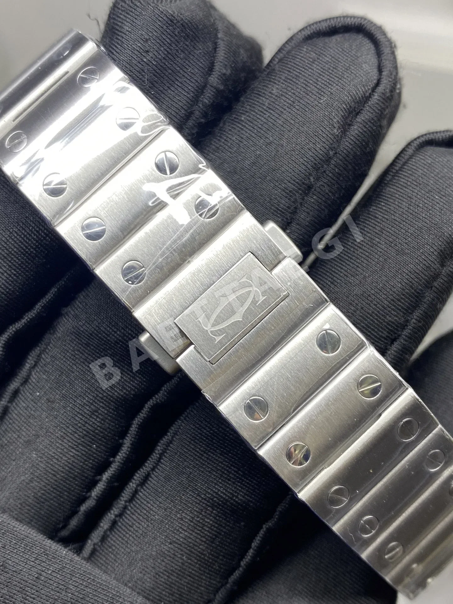 까르띠에 BV 산토스 미디엄 35mm 스틸 스트랩 블루 다이얼 상세 이미지 5