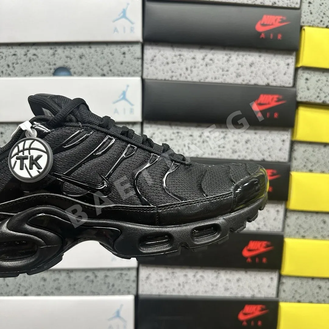 나이키 [TK] 에어 맥스 플러스 604133-050 201968 Nike Air Max Plus Triple Black 상세 이미지 2