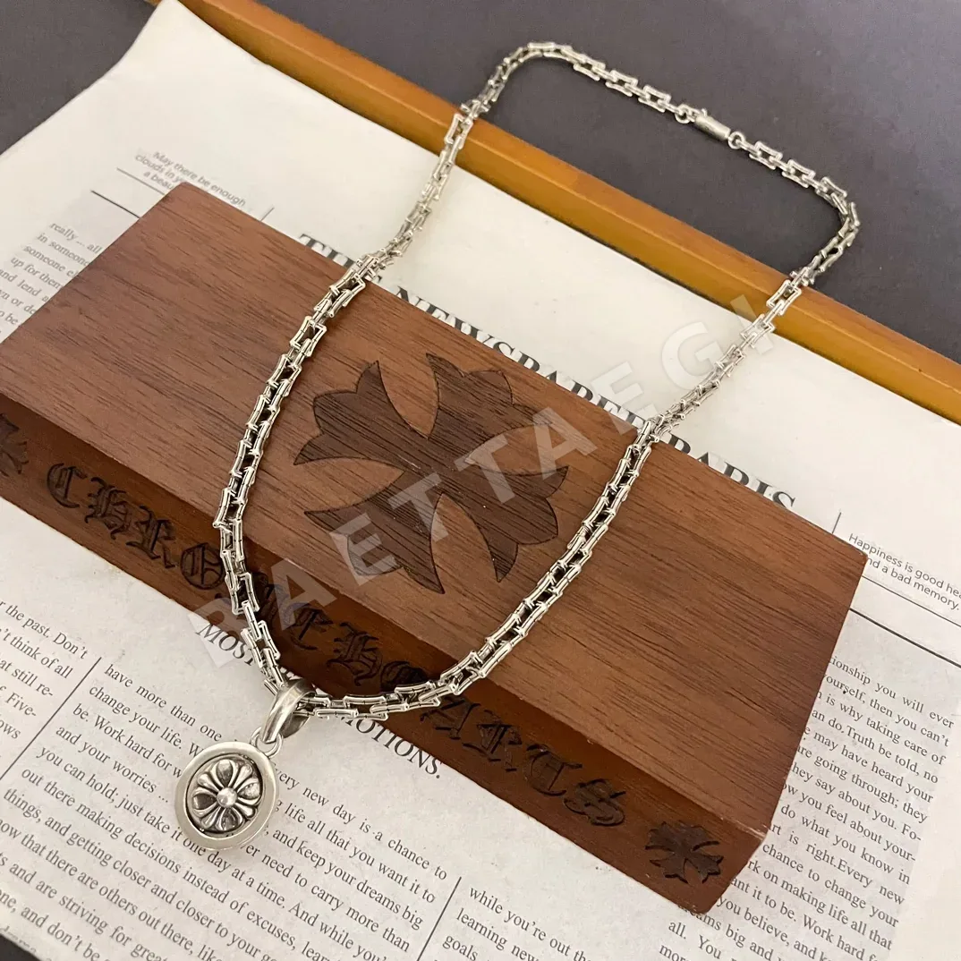 크롬하츠 클래식 레트로 뱀부 크로스 펜던트 목걸이 상세 이미지 8