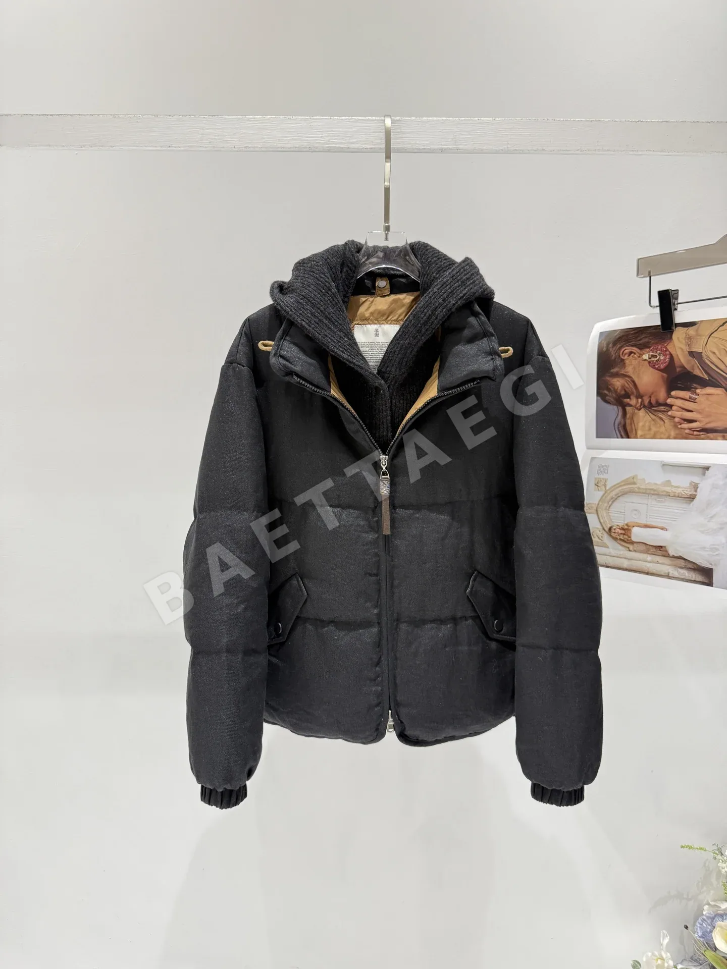 브루넬로쿠치넬리 오트쿠튀르 공방(Métiers d'Art) 컬렉션 패딩 상세 이미지 2