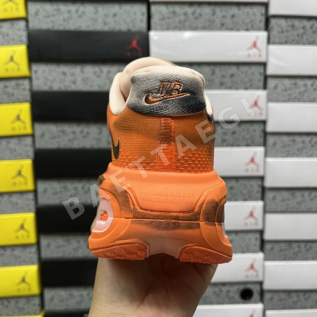 나이키 [5A] 보메로 프리미엄 IQ7166-800 201680 Nike Vomero Premium Melitta Baumeister 상세 이미지 7