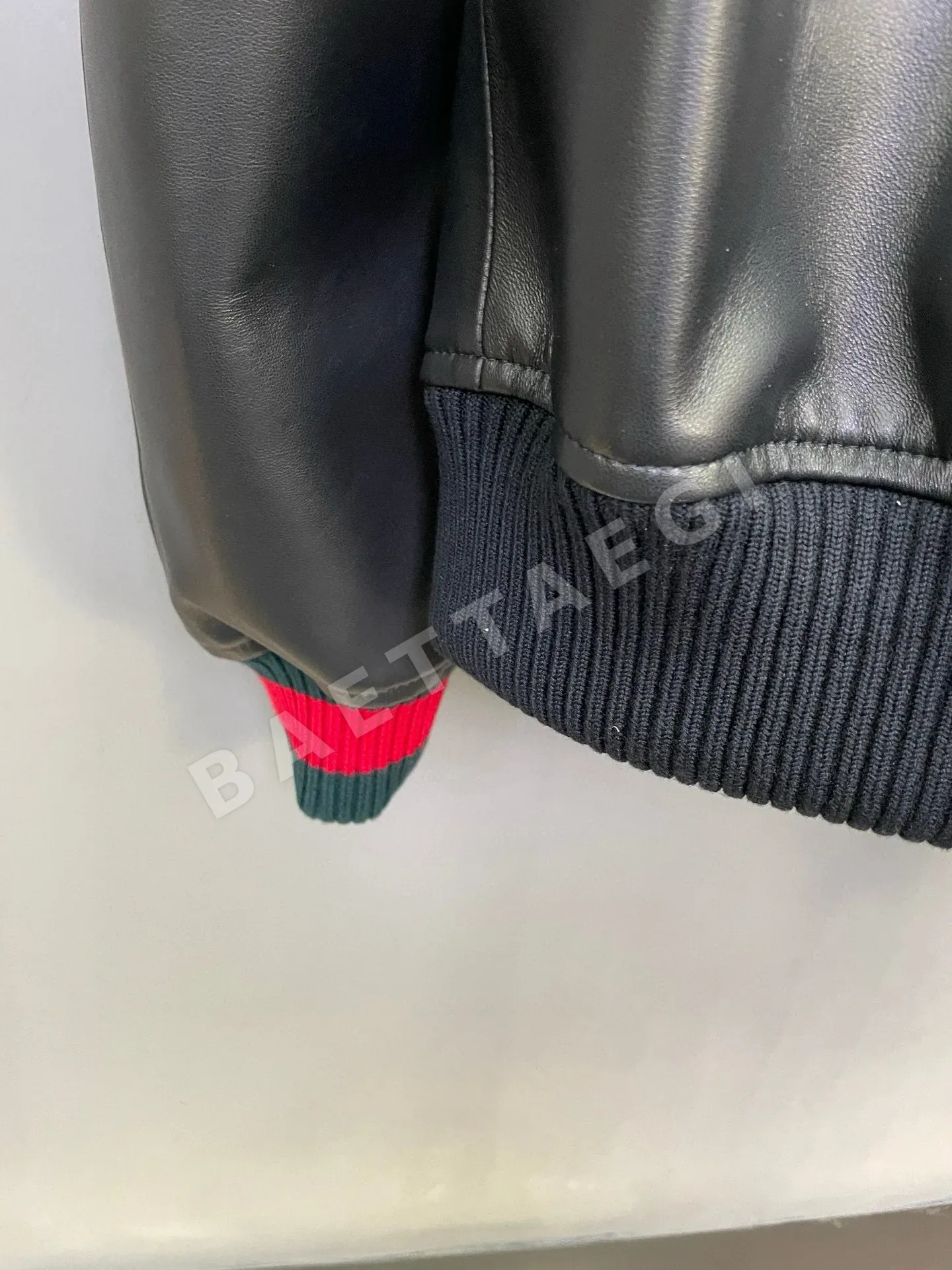 구찌 웹빙 램스킨 베이스볼 자켓 상세 이미지 9