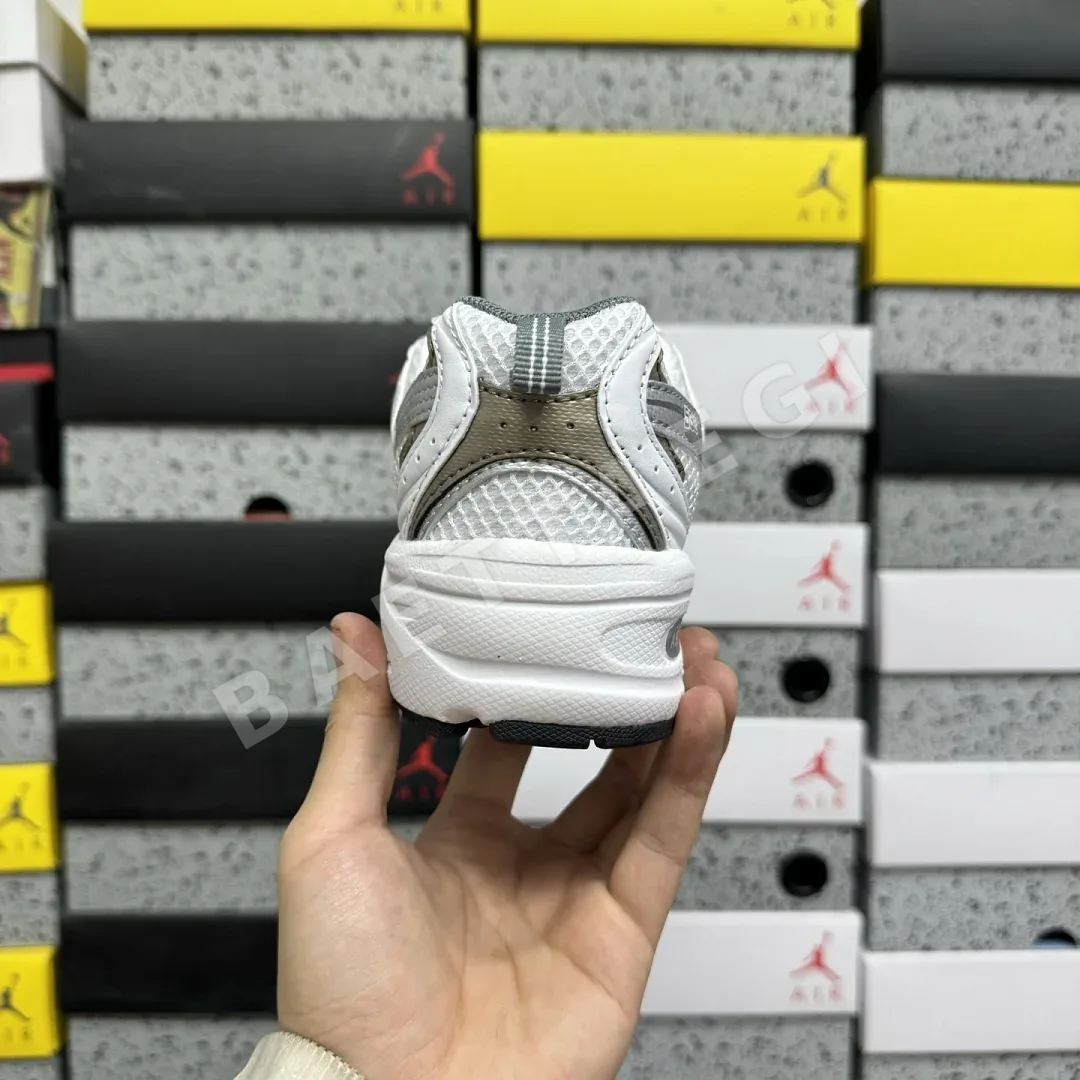 뉴발란스 [WZ] 530 MR530AD 202041 New Balance 530 White Silver Metallic 상세 이미지 7