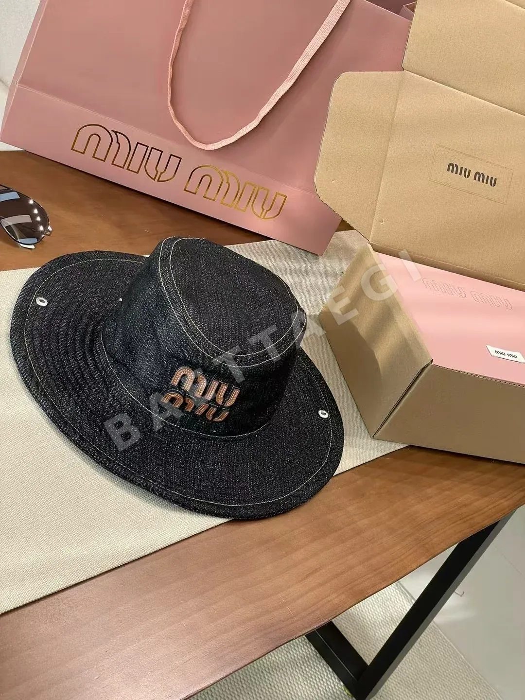 미우미우 데님 버킷햇 모자 상세 이미지 2