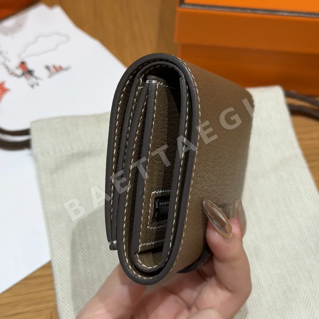 에르메스 베알른 시브르 가죽 삼단 지갑 상세 이미지 4