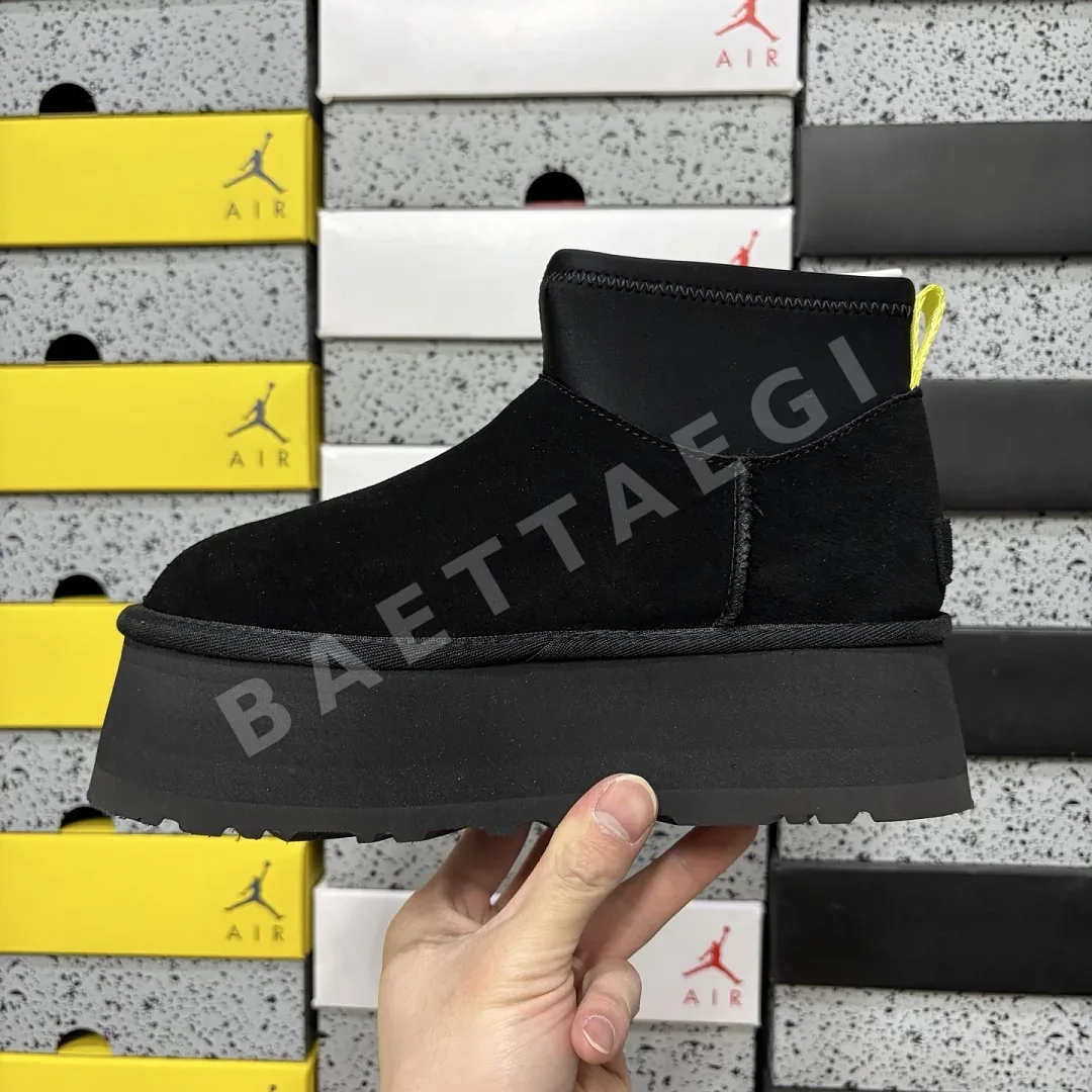 어그 [TOP] 블랙 208884 UGG Classic Mini Dipper Boot -817 상세 이미지 7