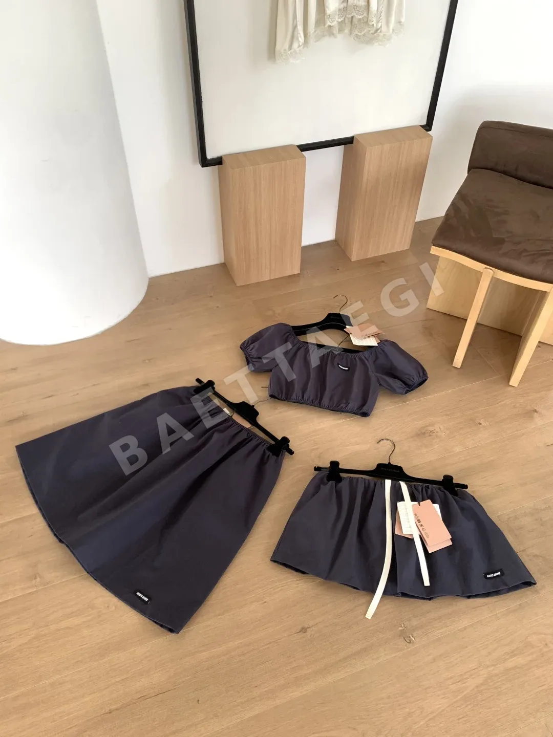 미우미우 재킷 세트 상세 이미지 2