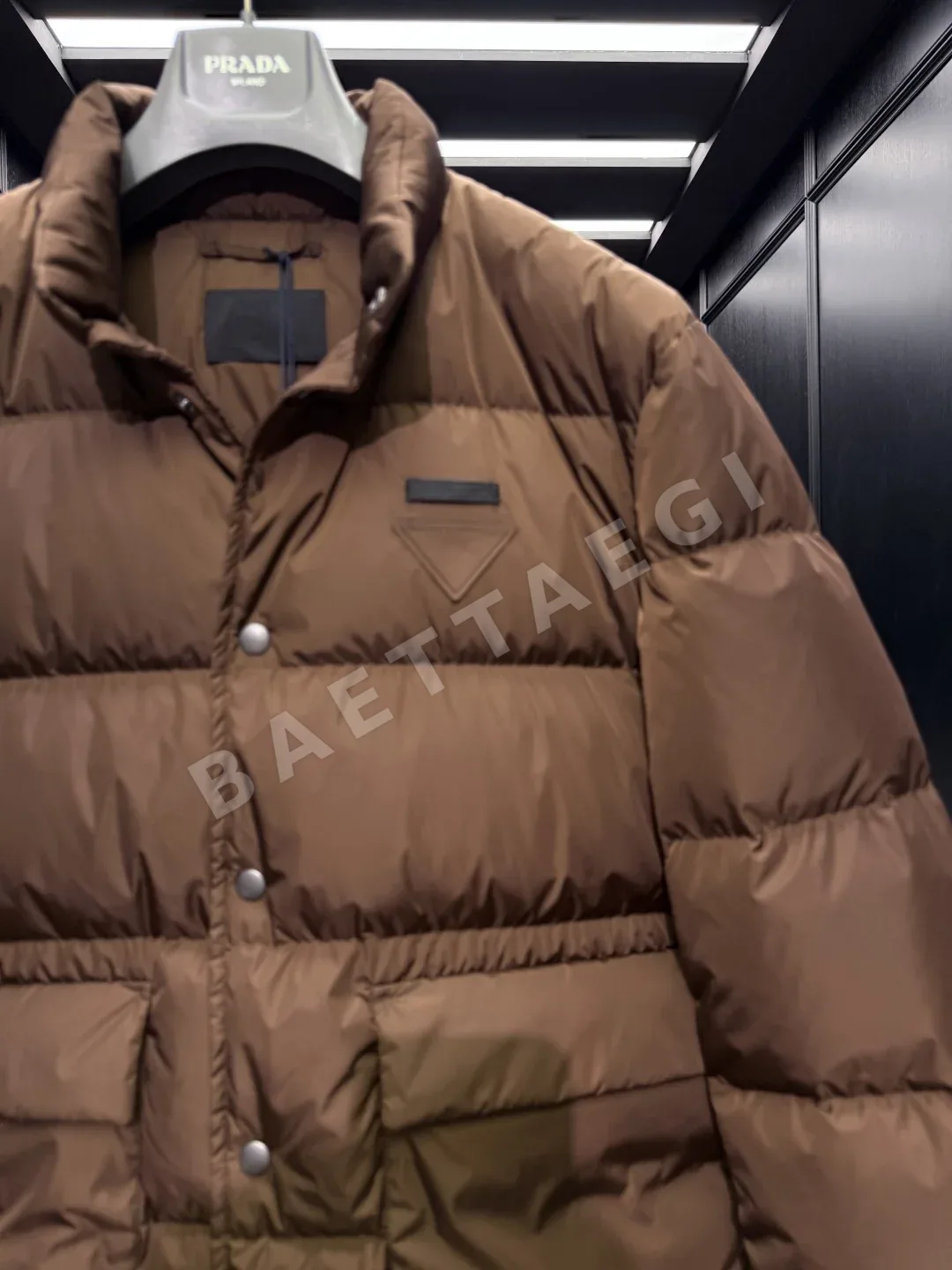 프라다 Re-Nylon 구스다운 남성 패딩 상세 이미지 7