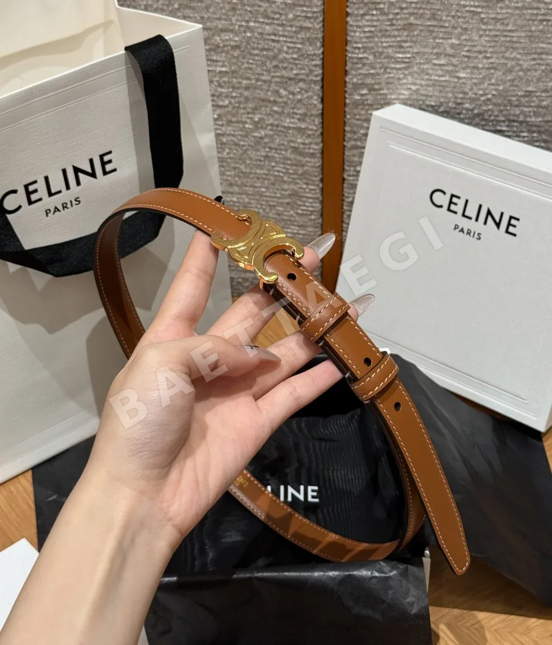 셀린느 트리옹 가죽 TRIOMPHE 18mm 벨트 상세 이미지 3
