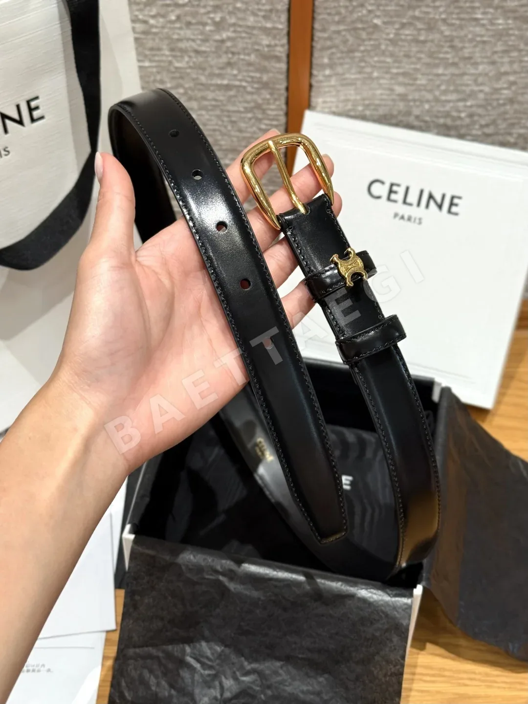 셀린느 VIVIENNE 미디엄 25mm 가죽 벨트 상세 이미지 4