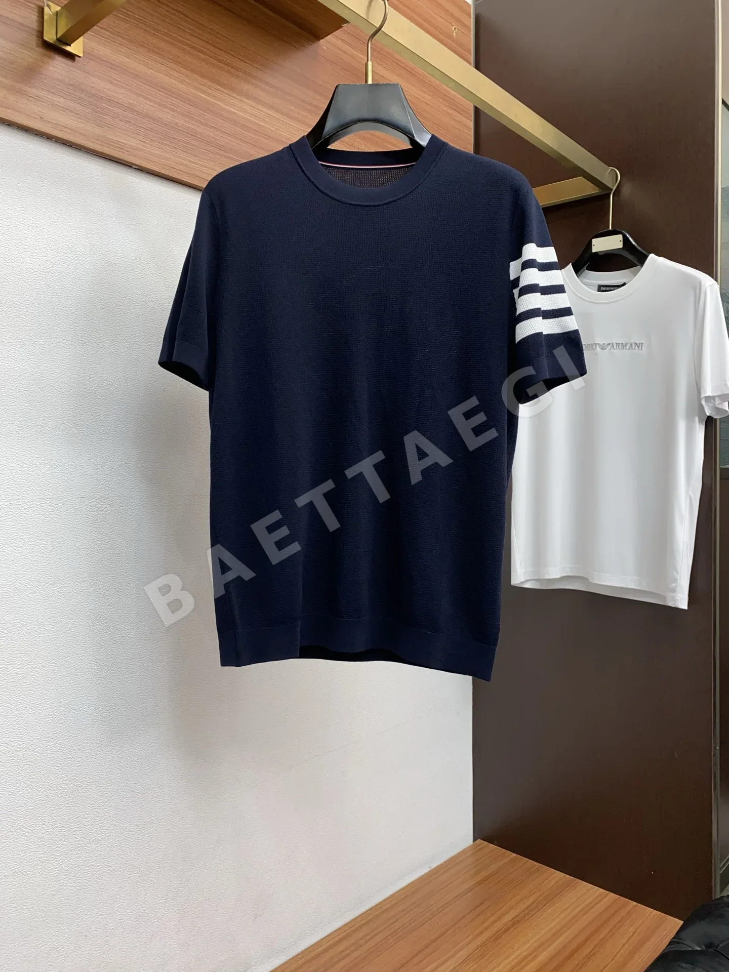 톰브라운 남성 크루넥 반팔 셔츠 50274