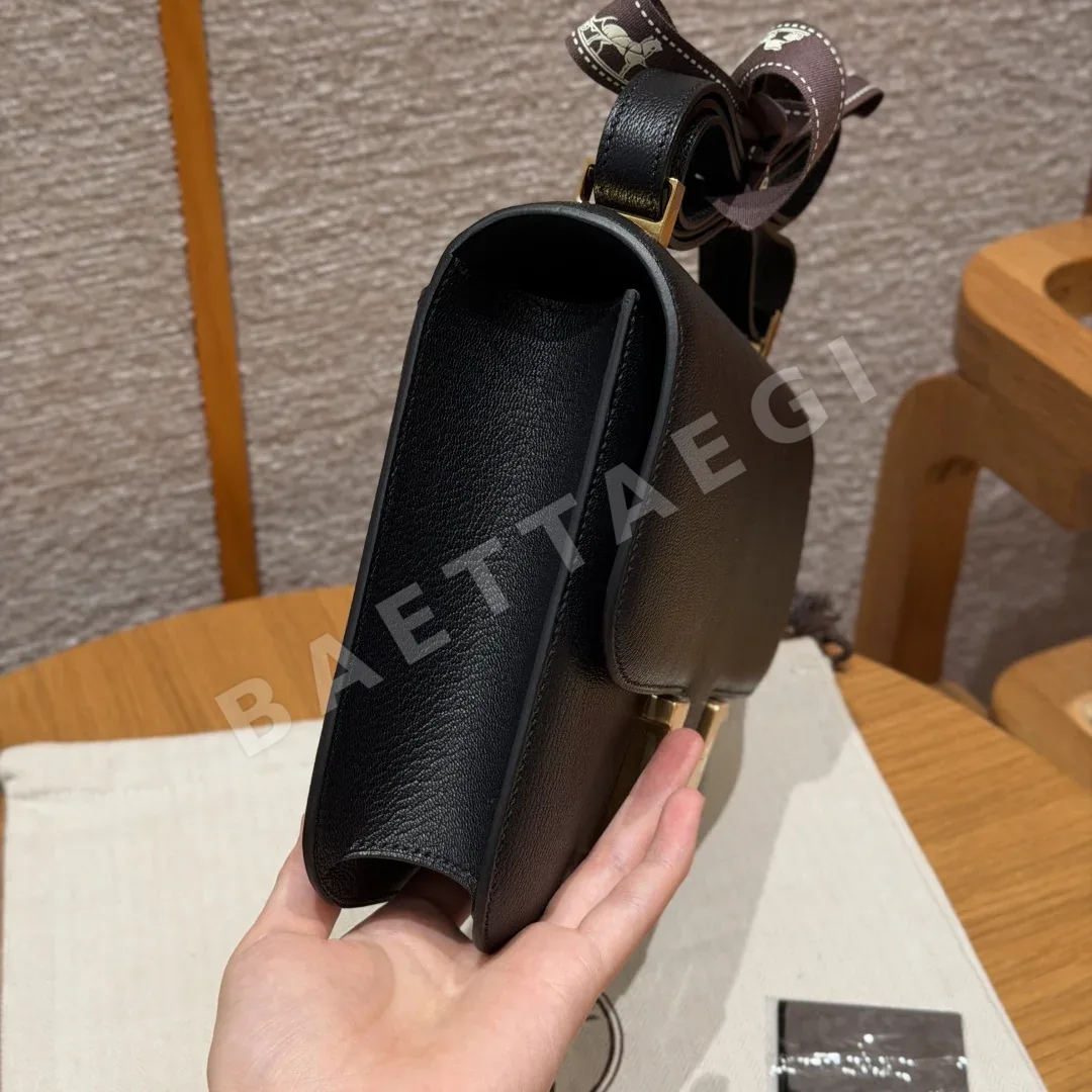 에르메스 콘스탄스 가죽 숄더백 상세 이미지 3