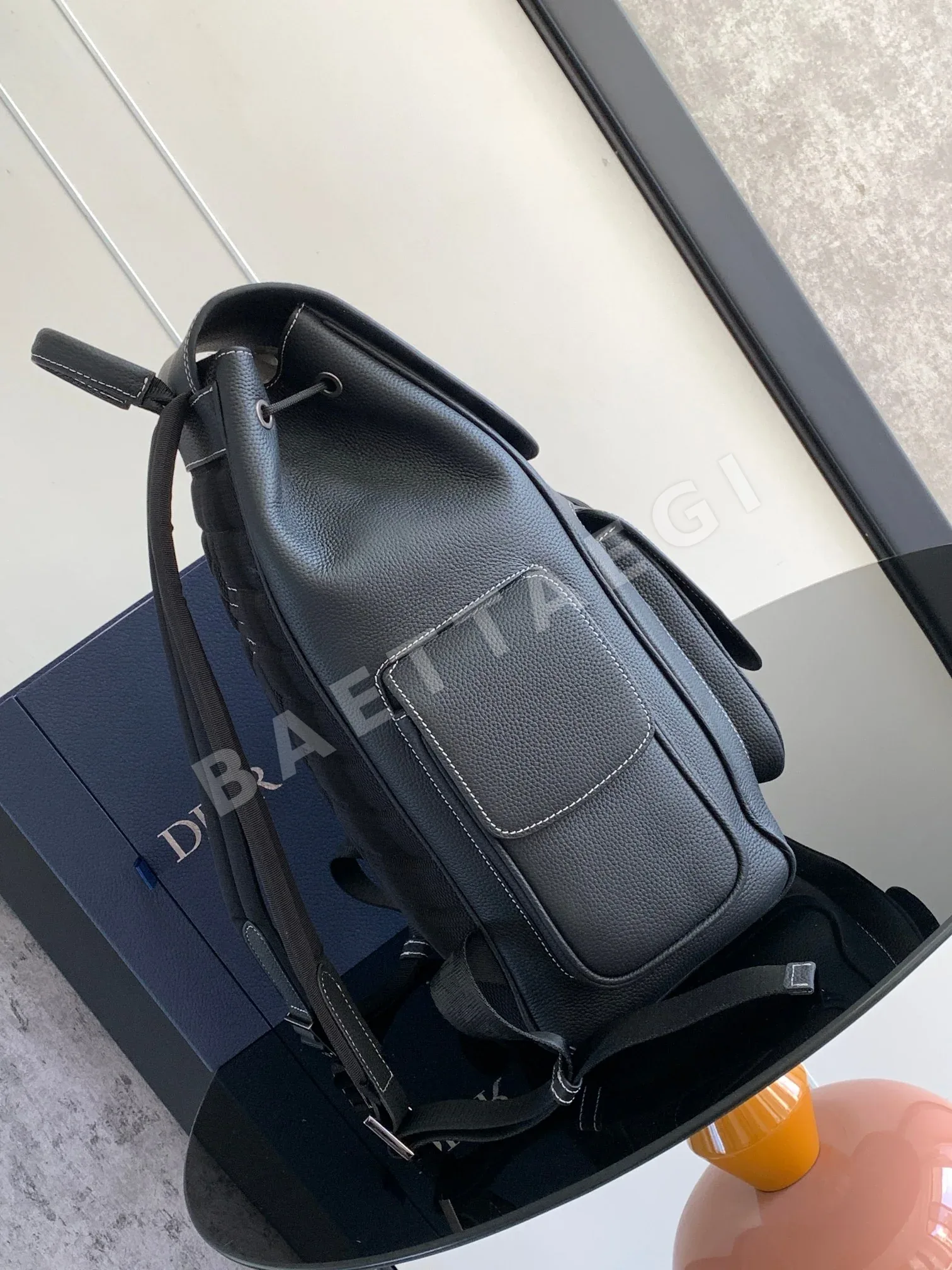 디올 새들 백팩 상세 이미지 2