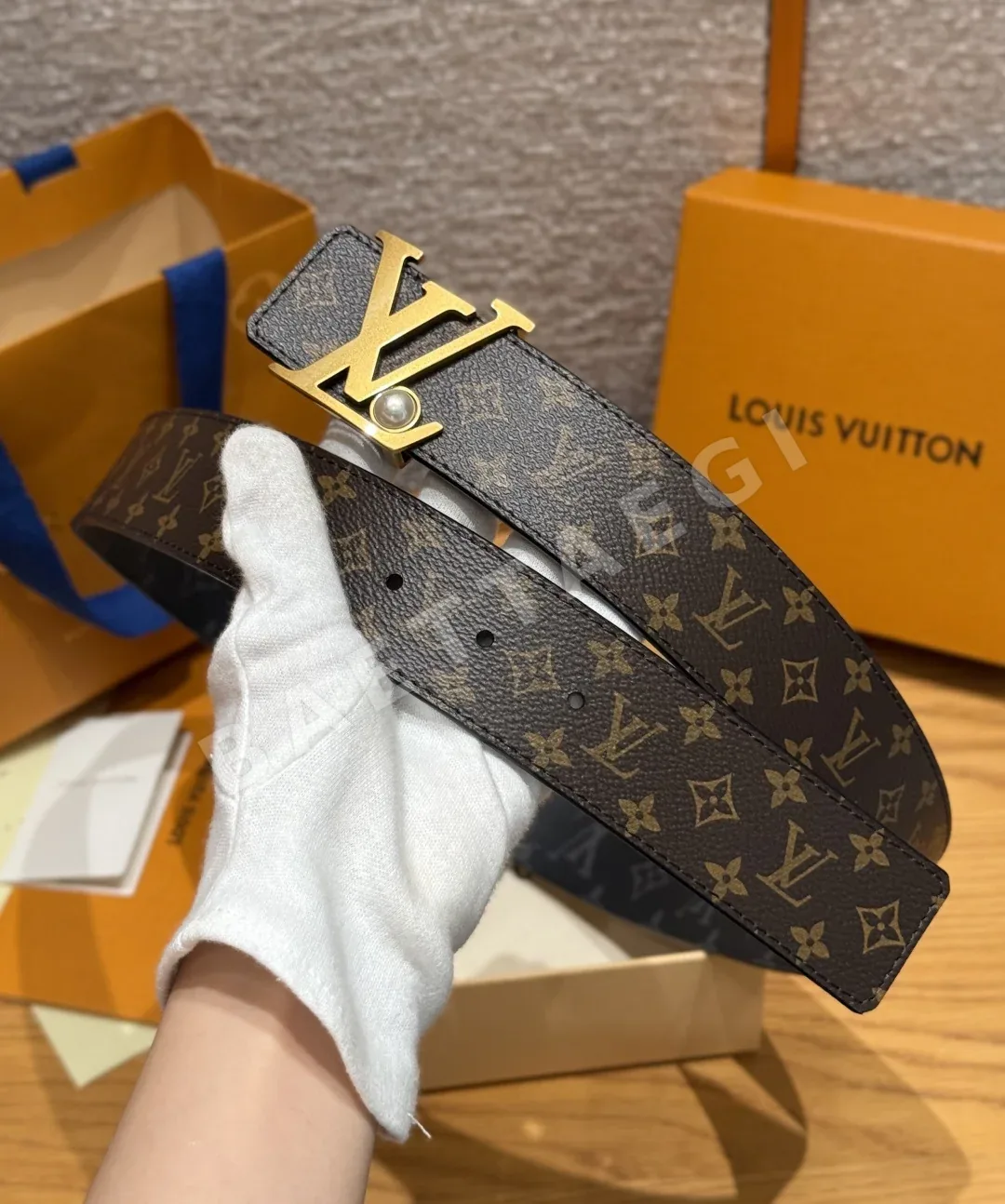 루이비통 LV 이니셜 펄 40mm 리버시블 벨트 상세 이미지 9