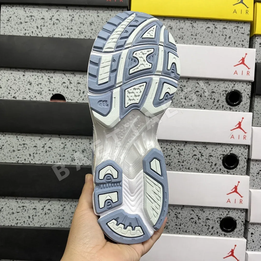 아식스 [TOP] 젤 카야노 14 1203A537-115 200332 Asics Gel-Kayano 14 White Light Navy 상세 이미지 5