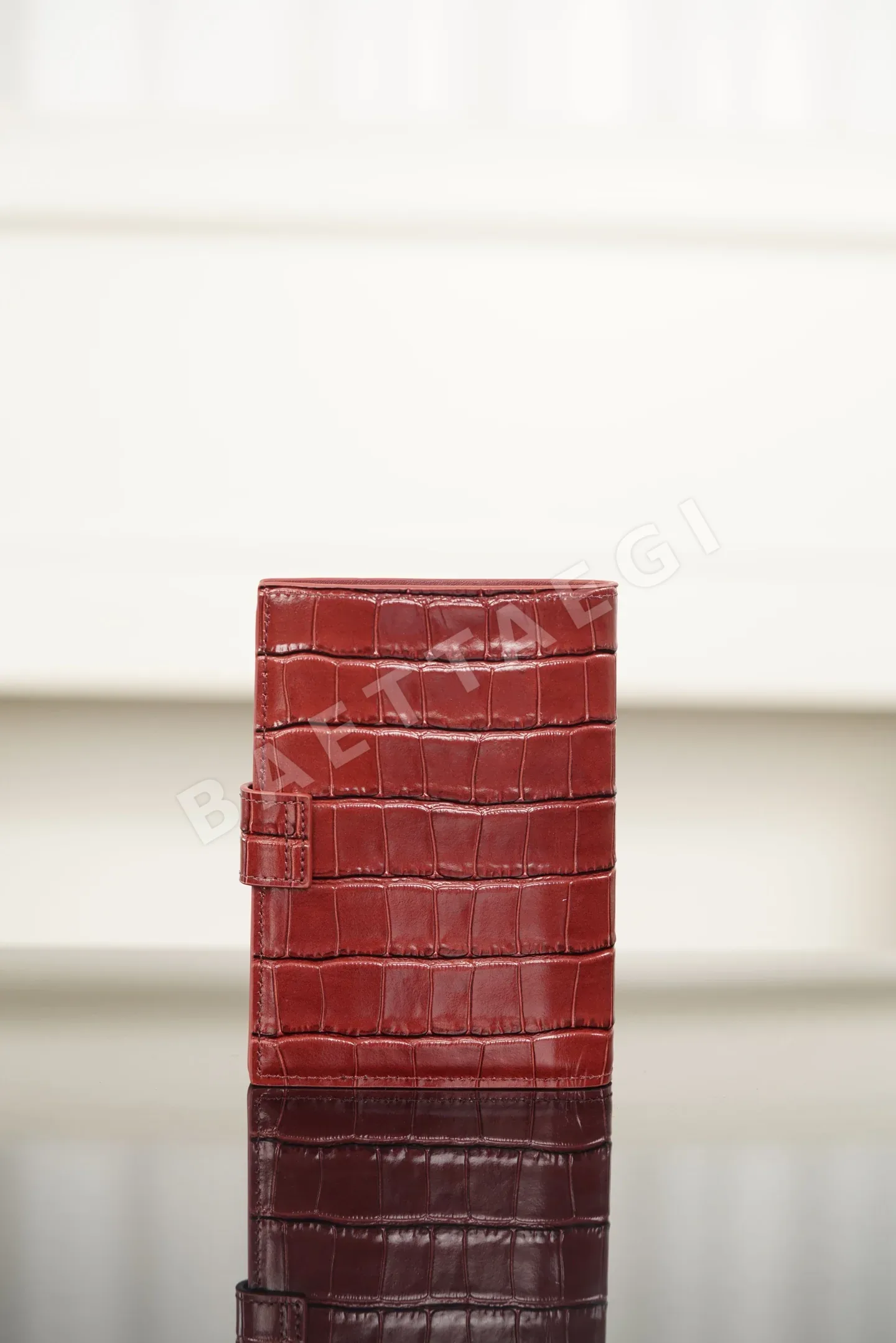 샤넬 크로코다일 패턴 여권 지갑 상세 이미지 2