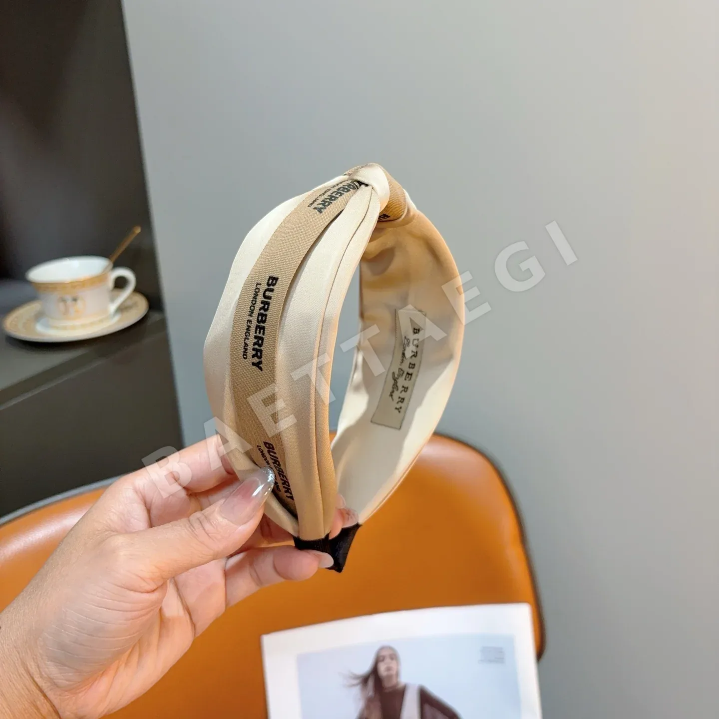 버버리 와이드 헤드밴드 헤어악세 상세 이미지 2