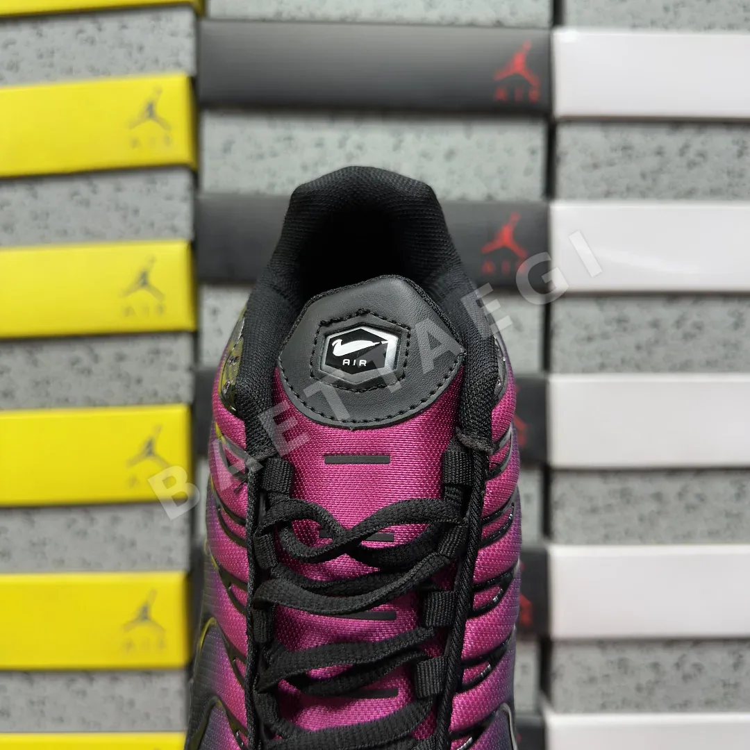 나이키 [BD] 에어 맥스 플러스 FJ5481-010 201841 Nike Air Max Plus Black Pink 상세 이미지 4