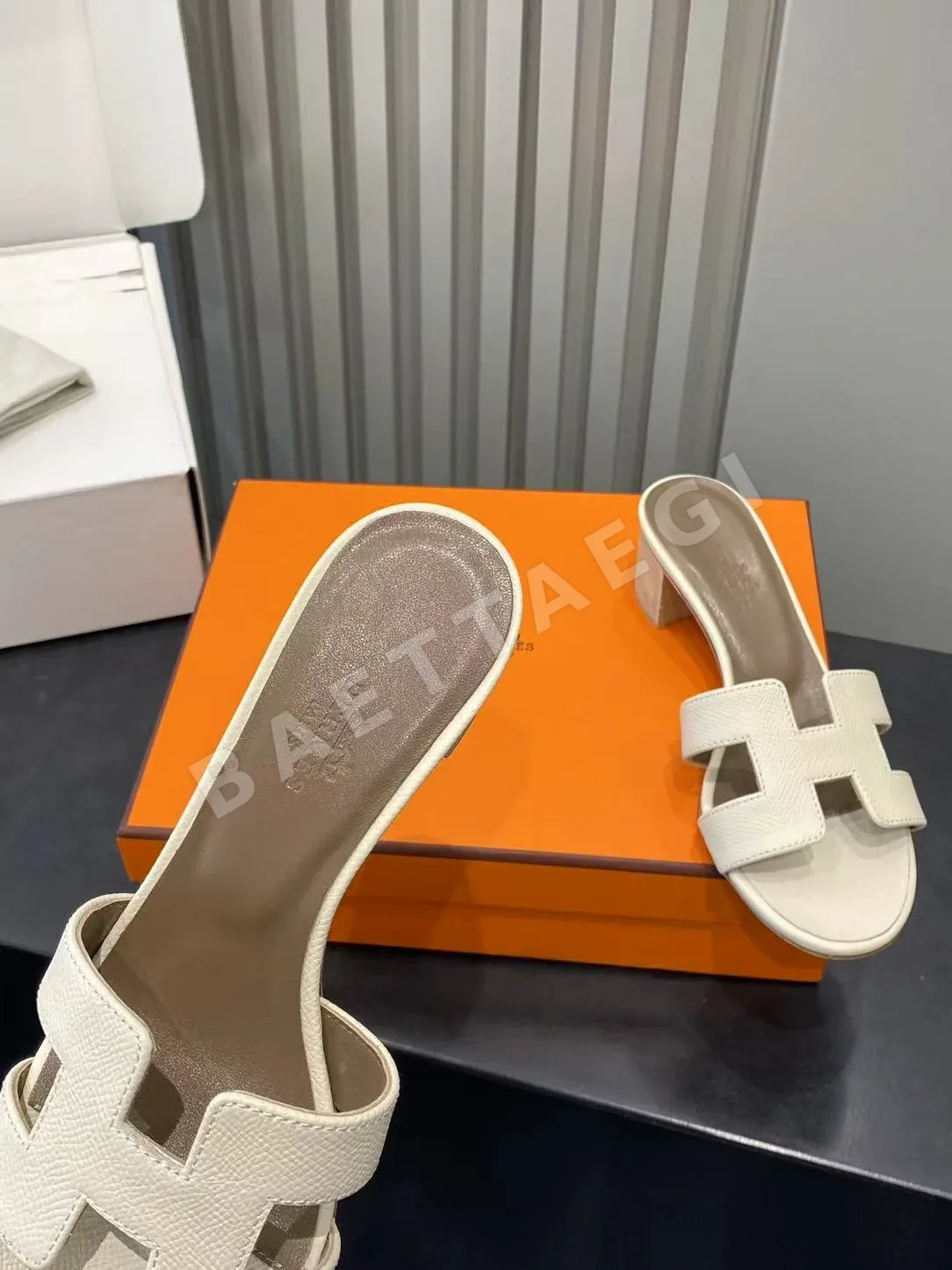 에르메스 오아시스 샌들 상세 이미지 6