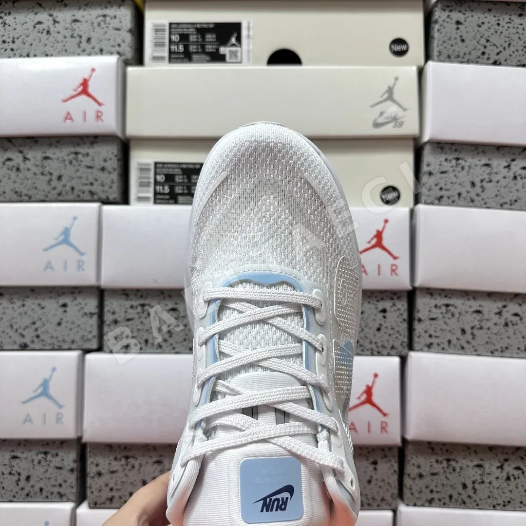 나이키 [5A] 보메로 프리미엄 화이트 블루 HQ2050-566 201622 Nike Vomero Premium 상세 이미지 3
