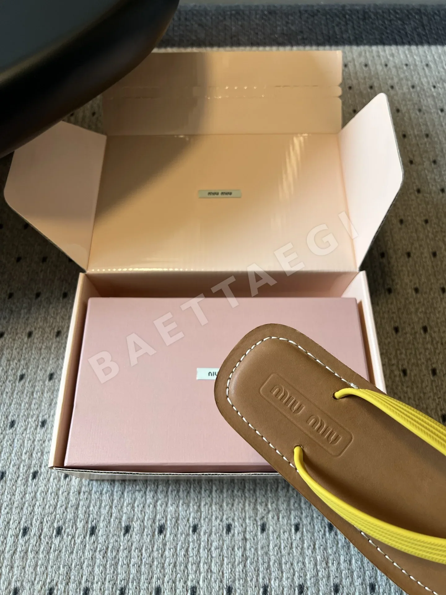 미우미우 신발 상세 이미지 8