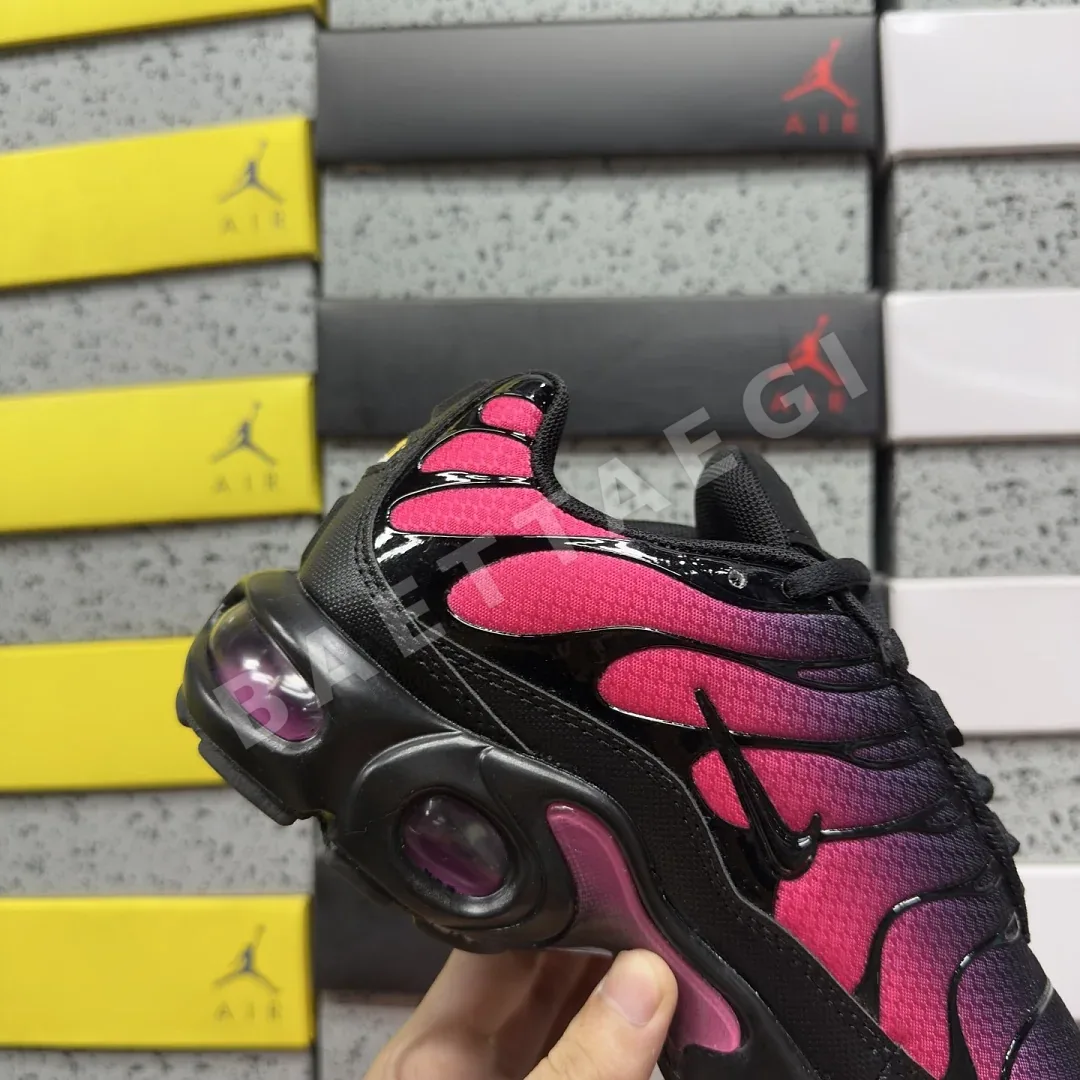 나이키 [BD] 에어 맥스 플러스 DM0032-020 201921 Nike Air Max Plus Black Hyper Pink 상세 이미지 3
