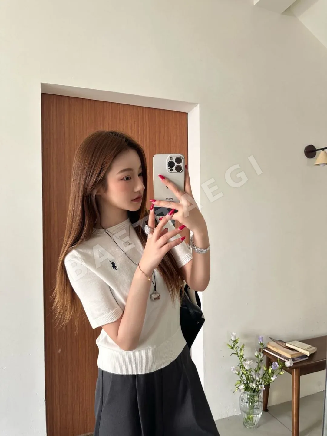 폴로 여성 니트 반팔 티셔츠 상세 이미지 3