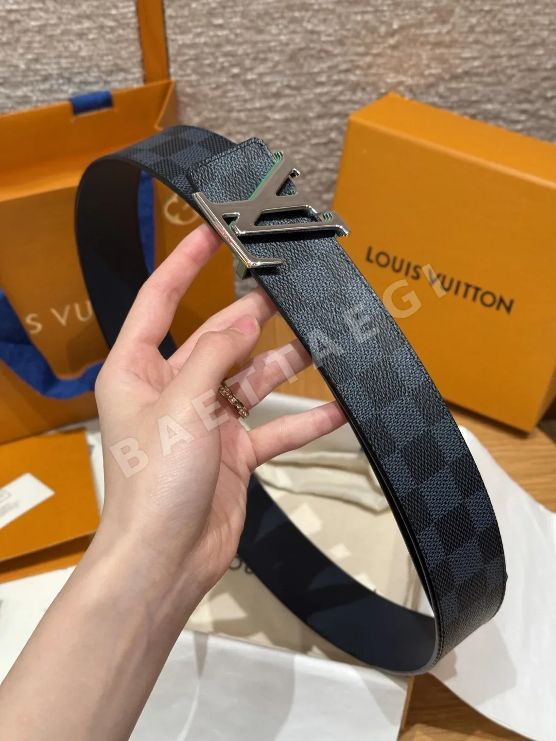 루이비통 이니시알 40mm 리버시블 벨트 상세 이미지 3