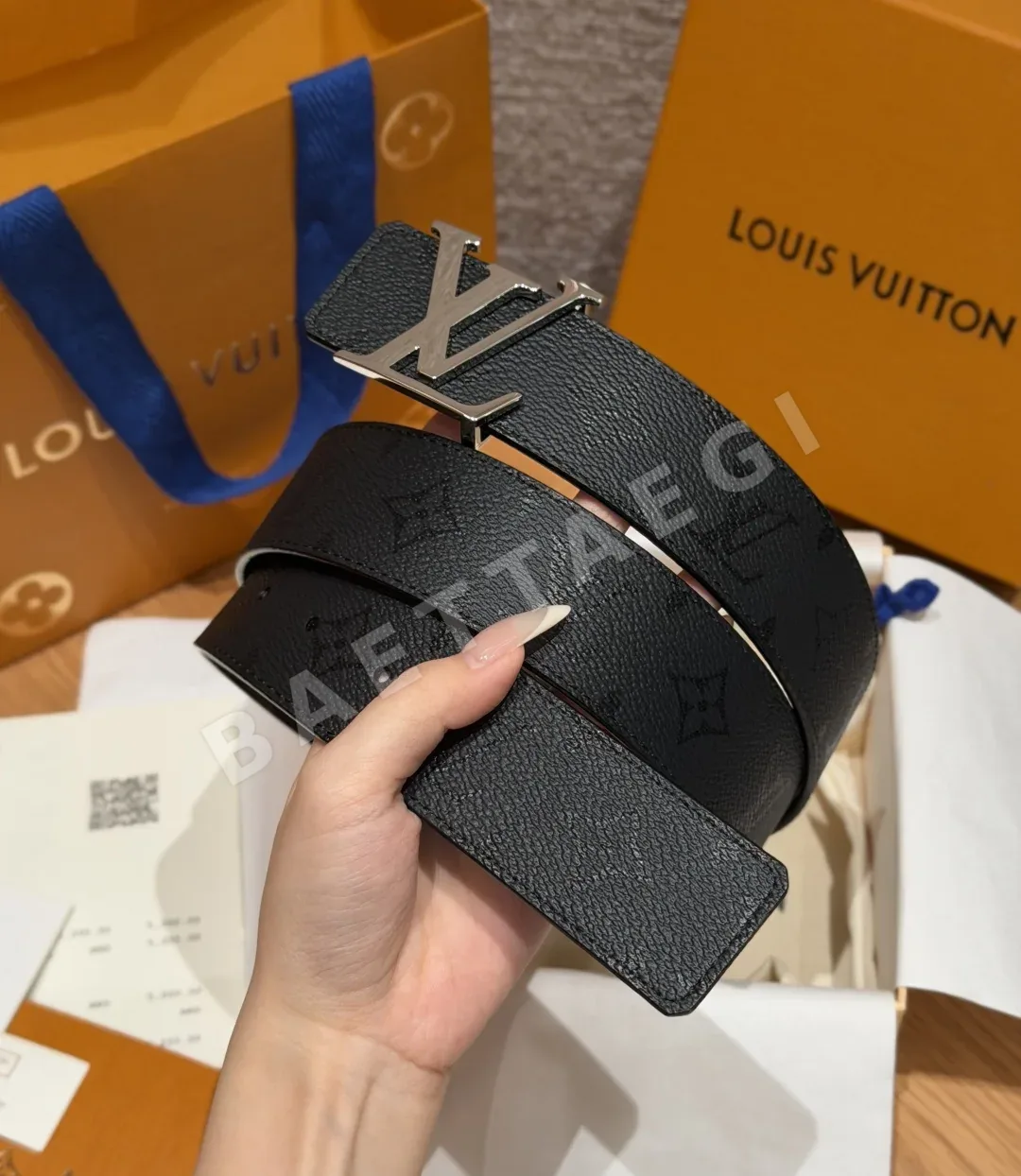 루이비통 이니셜 모노그램 미드나이트 40mm 리버시블 벨트 상세 이미지 2