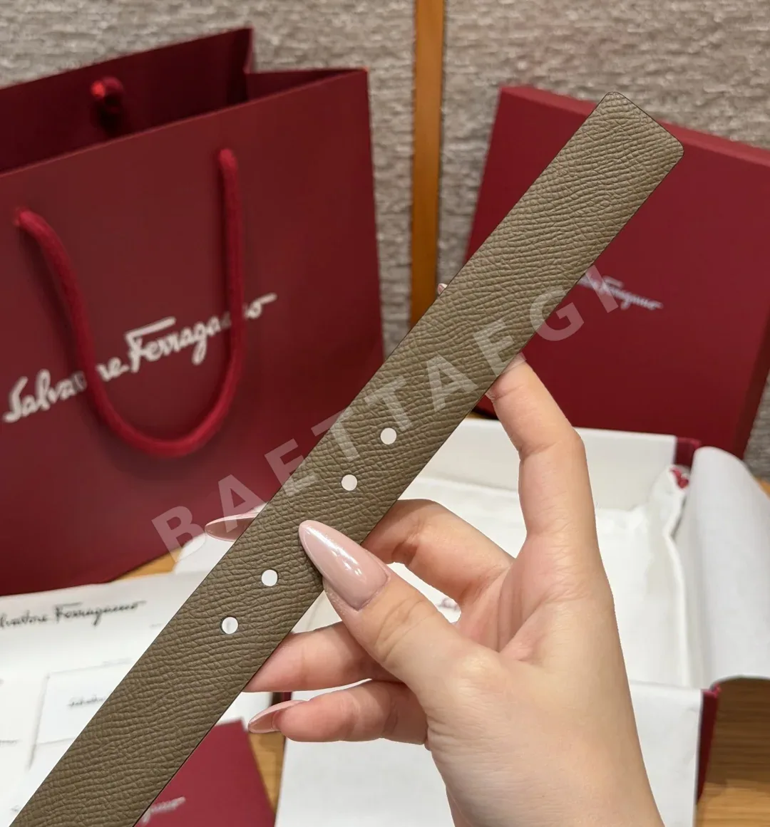 페레가모 필라 25mm 간치니 버클 슬림 리버시블 벨트 상세 이미지 6