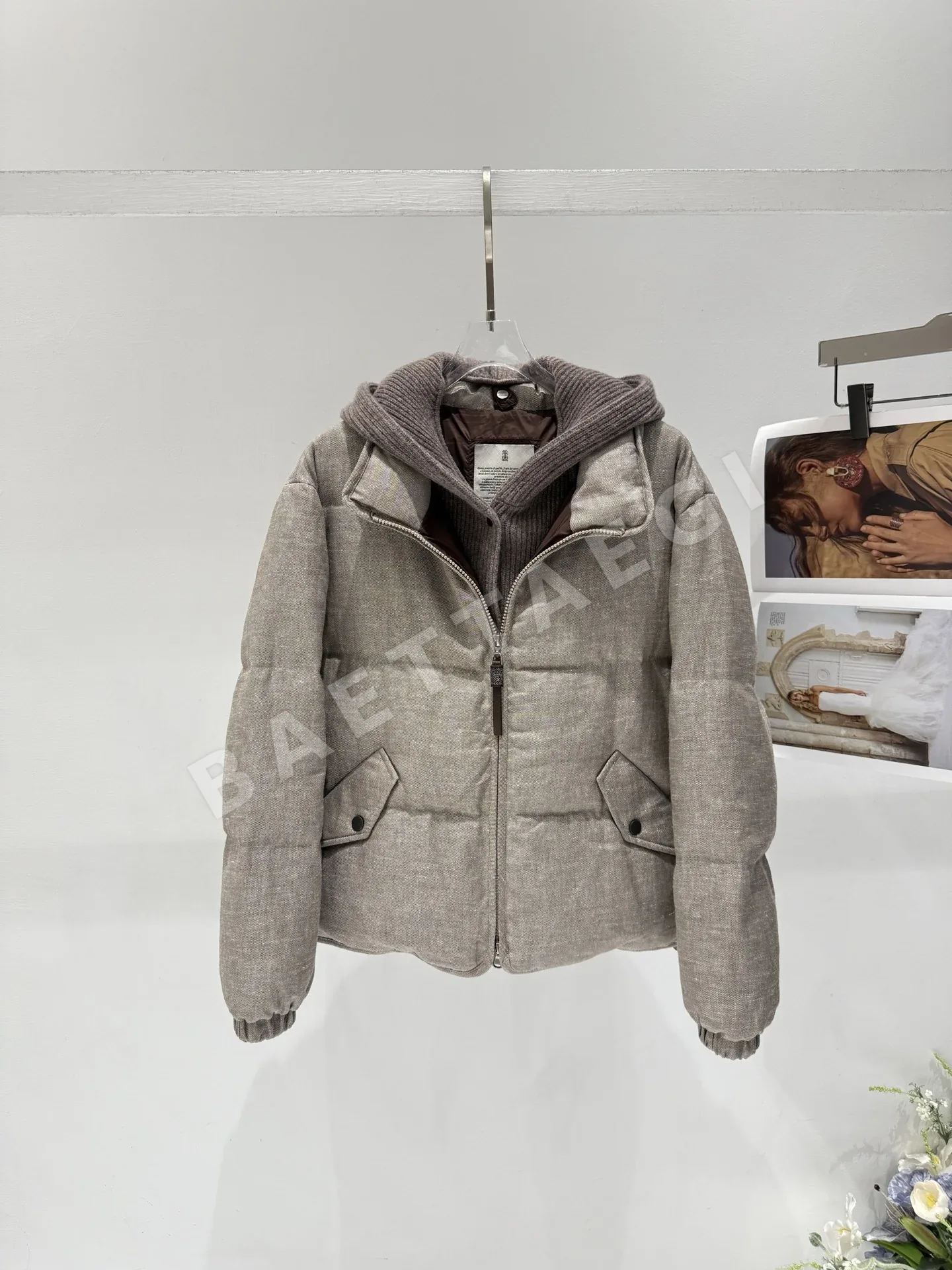 브루넬로쿠치넬리 오트쿠튀르 공방(Métiers d'Art) 컬렉션 패딩 상세 이미지 2