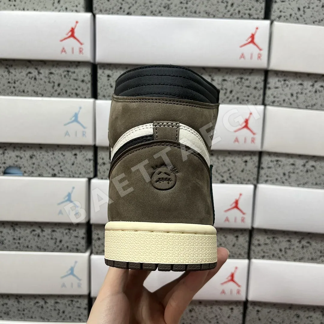 나이키 [PK] 브라운 CD4487-100 201954 Nike Travis Scott Mocha 상세 이미지 3