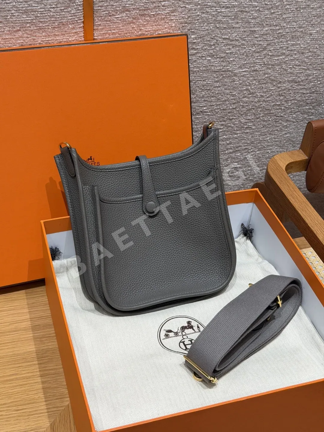 에르메스 에블린 23 크레망스 가죽 핸드백 상세 이미지 2