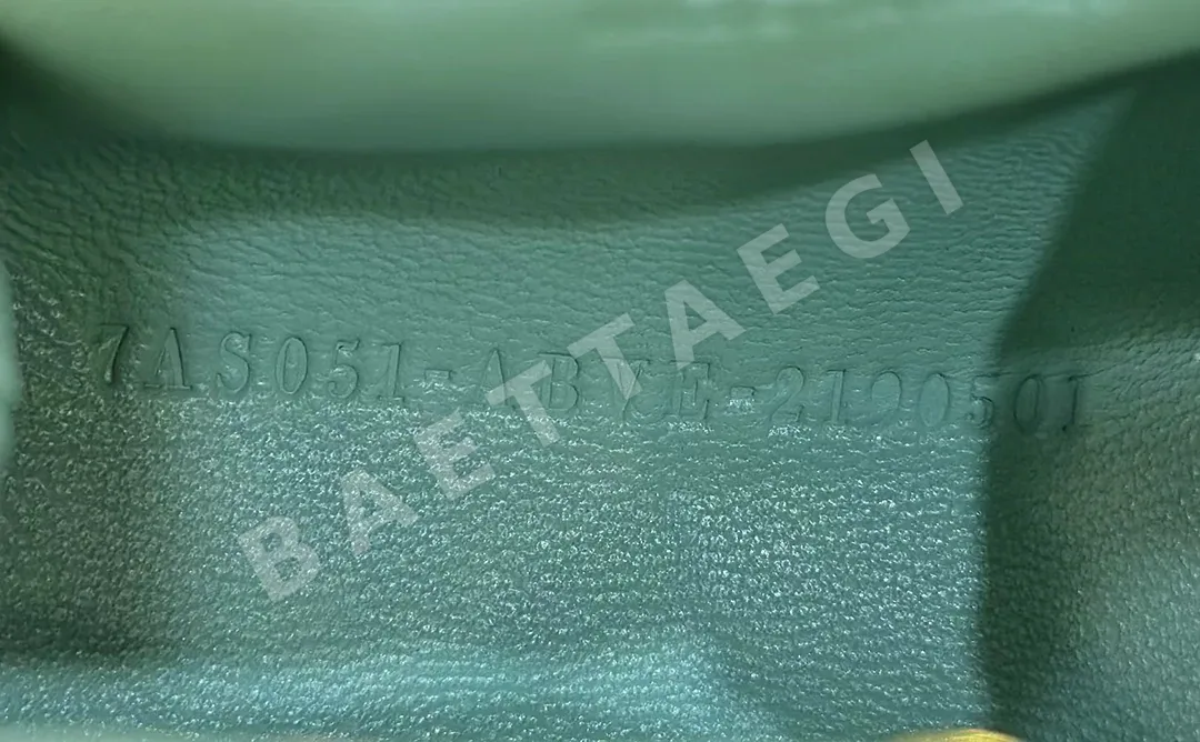 펜디 퍼스트 클러치 숄더백 상세 이미지 8