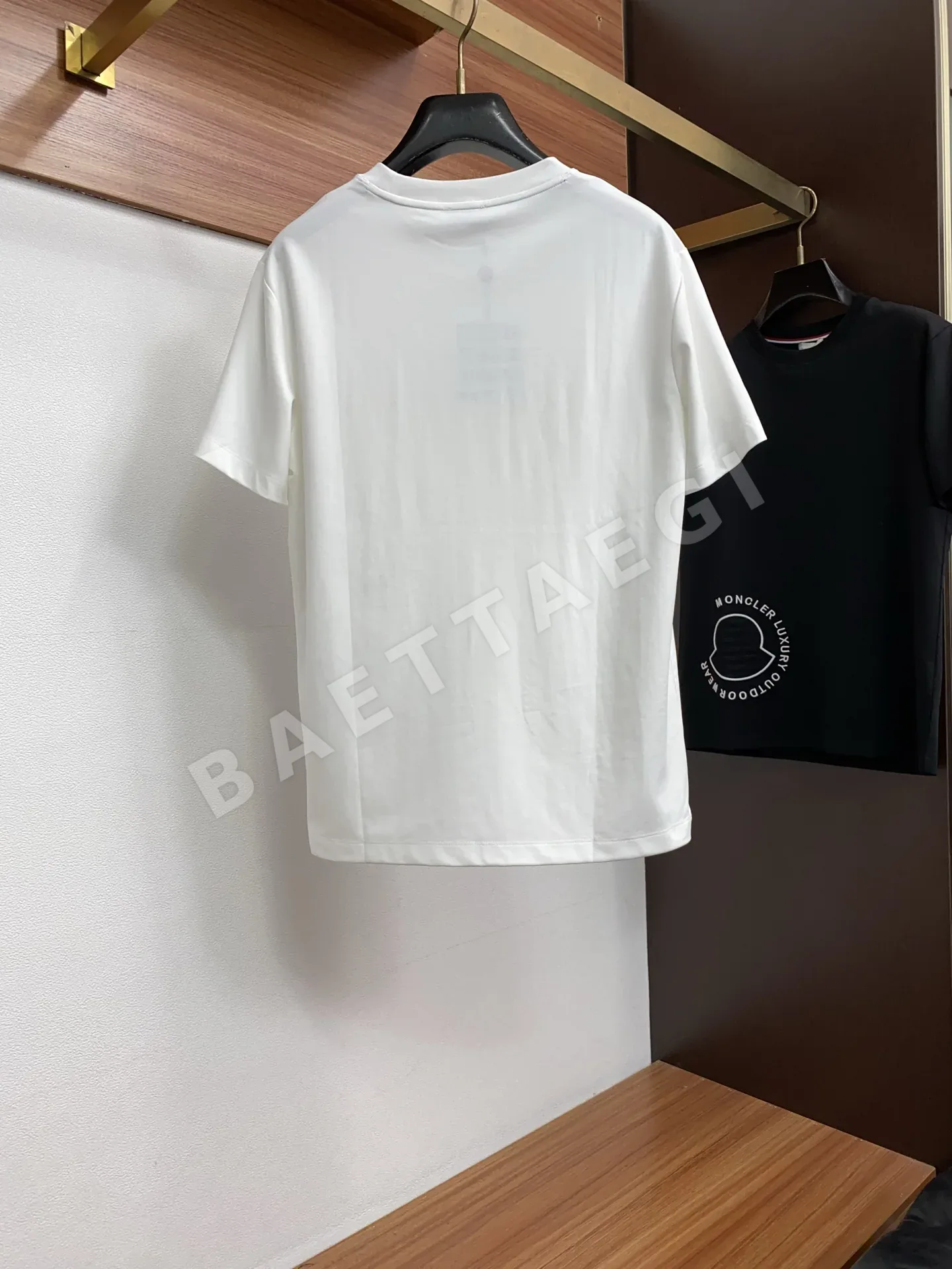 몽클레르 코튼 크루넥 여성 반팔 티셔츠 상세 이미지 9