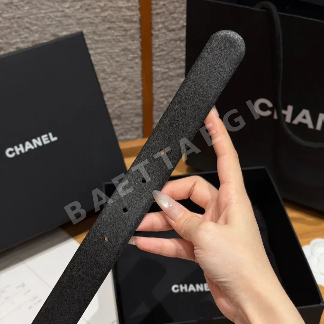 샤넬 리버시블 카프스킨 버클 벨트 상세 이미지 9