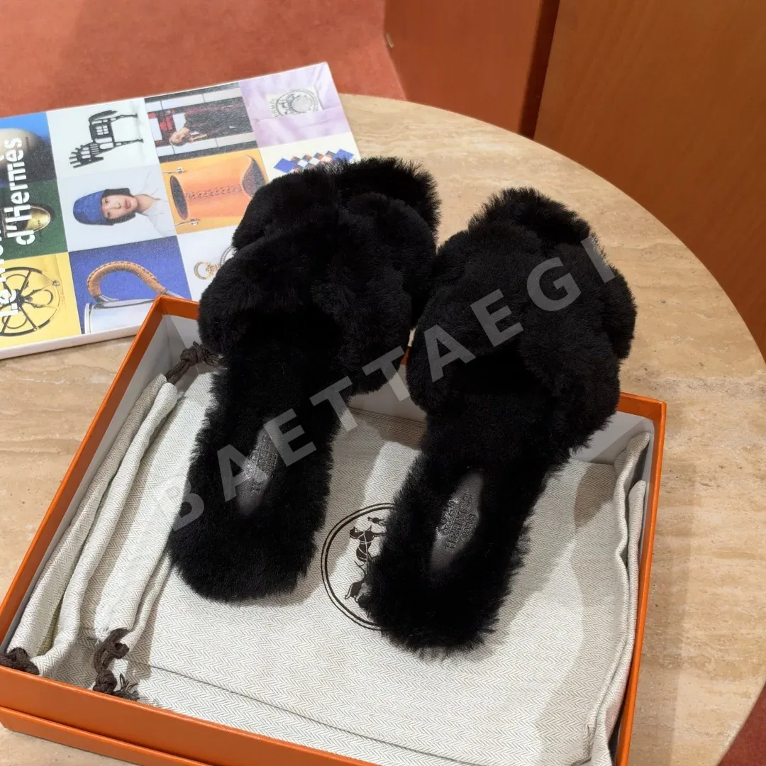 에르메스 오란 샌들 블랙 가죽 클래식 H 컷아웃 상세 이미지 10