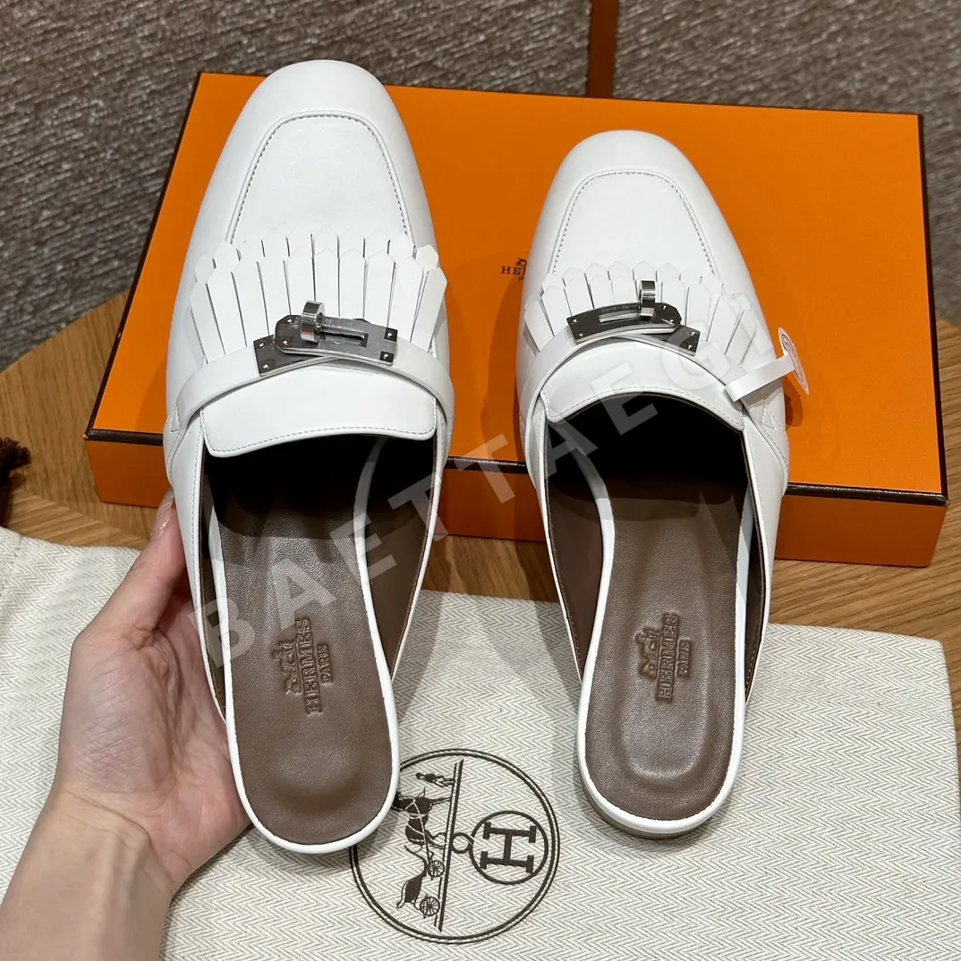 에르메스 이즈 뮬 샌들 화이트 염소가죽 실버 버클 상세 이미지 5