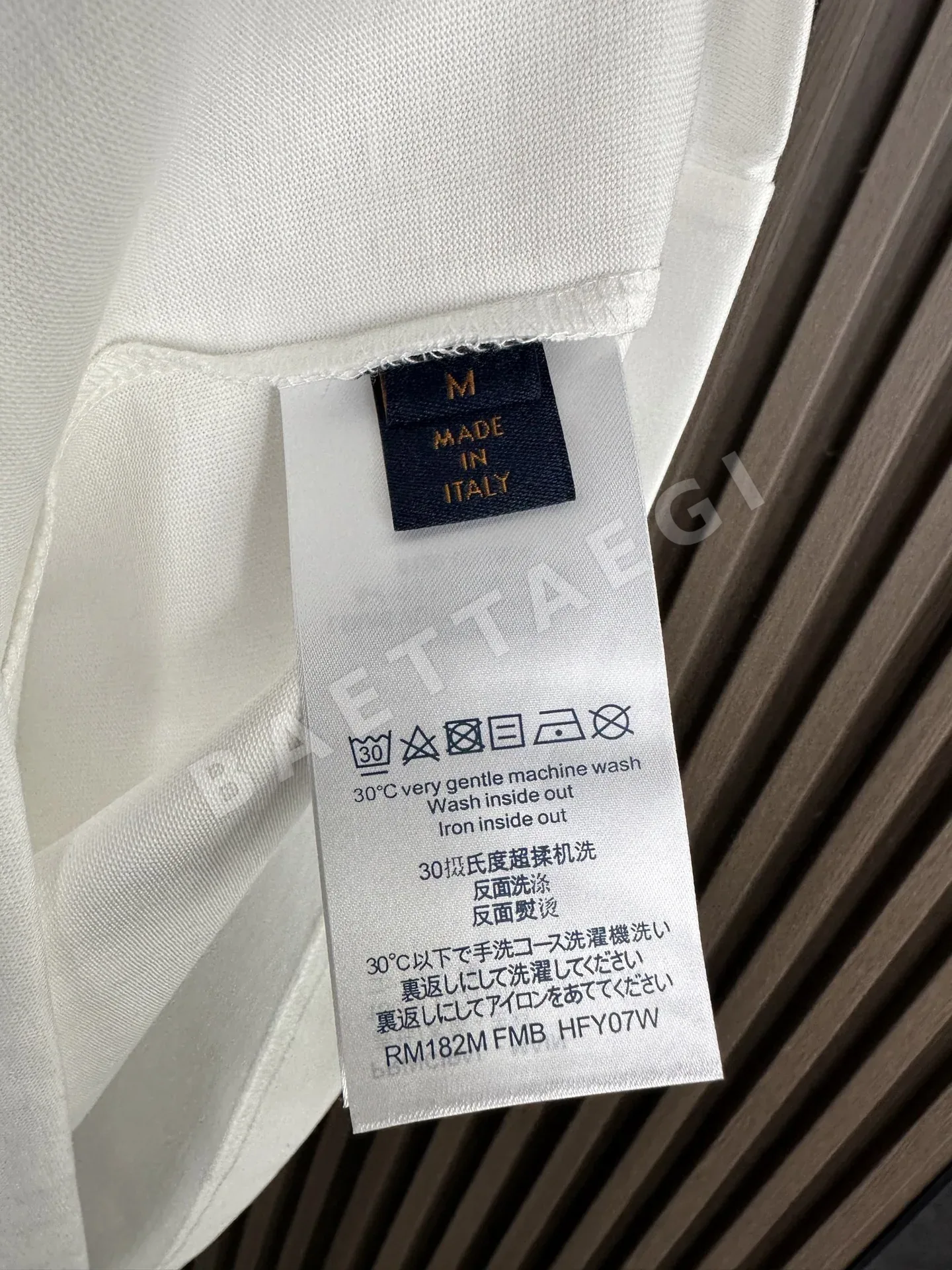 루이비통 남성 크루넥 반팔 티셔츠 상세 이미지 9