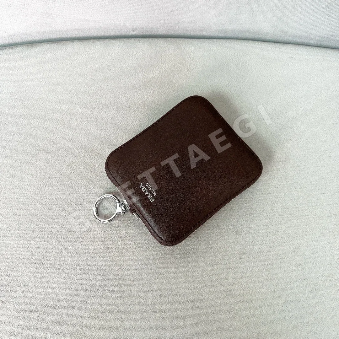 프라다 나일론 참장식 소가죽 지갑 상세 이미지 5