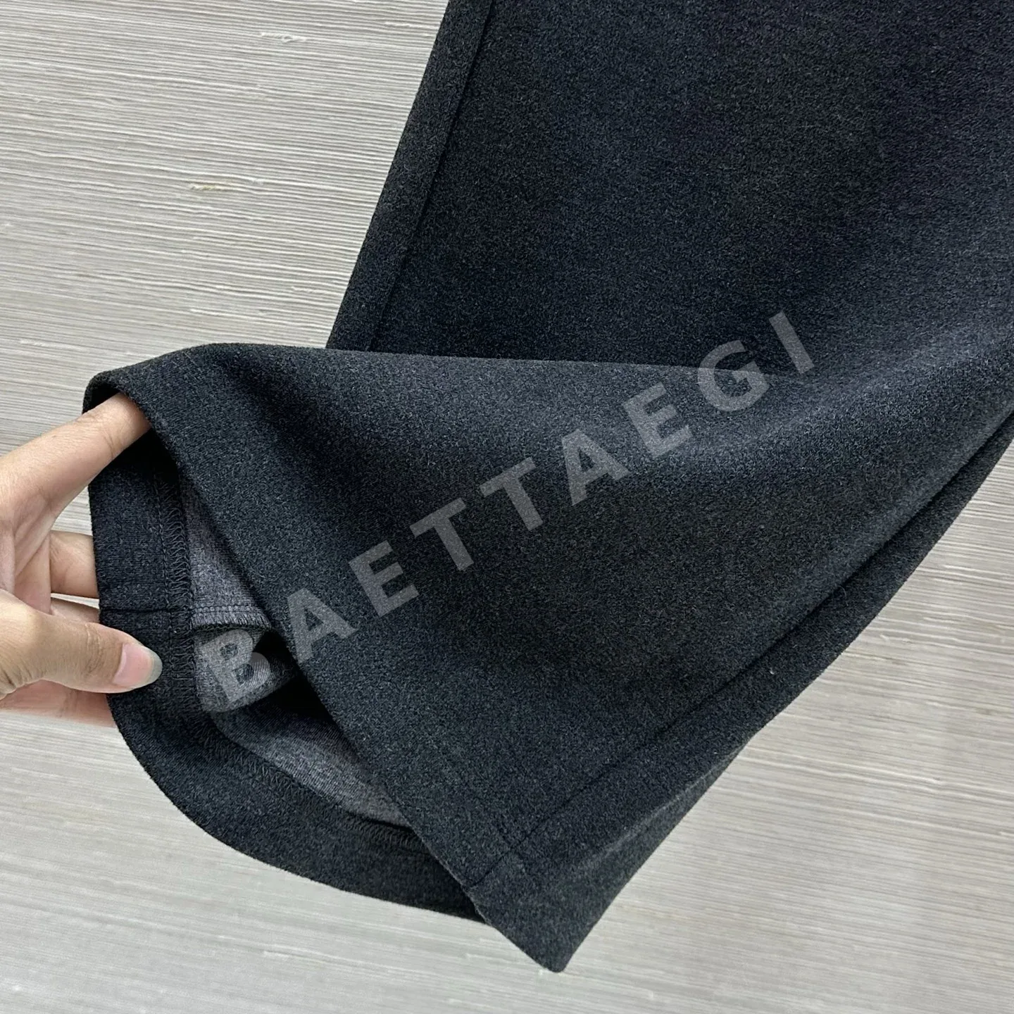 브루넬로쿠치넬리 컬러블록 스웨트셔츠 팬츠 세트 상세 이미지 7
