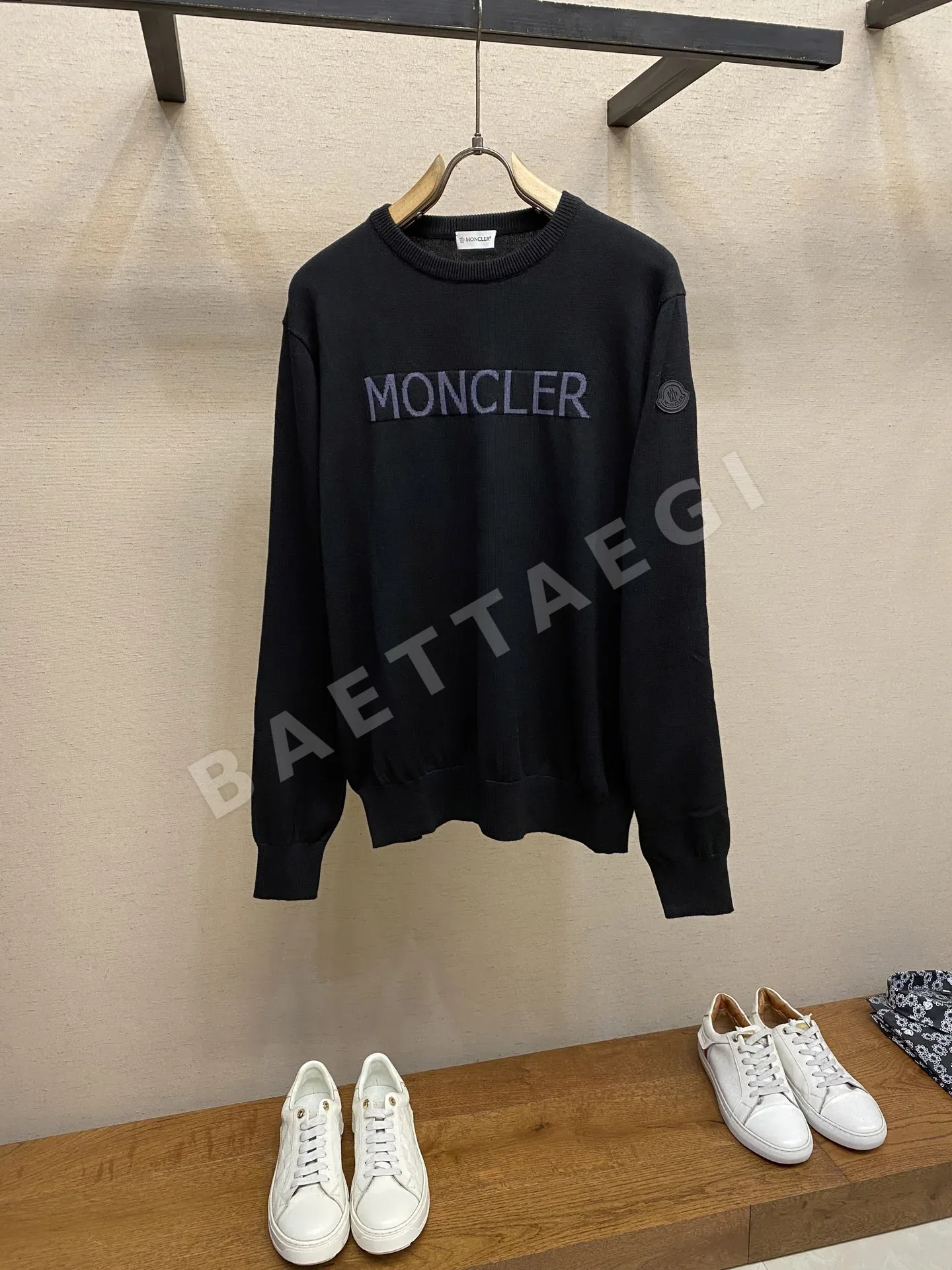 몽클레르 울 혼방 자카드 크루넥 스웨터 긴팔 148651