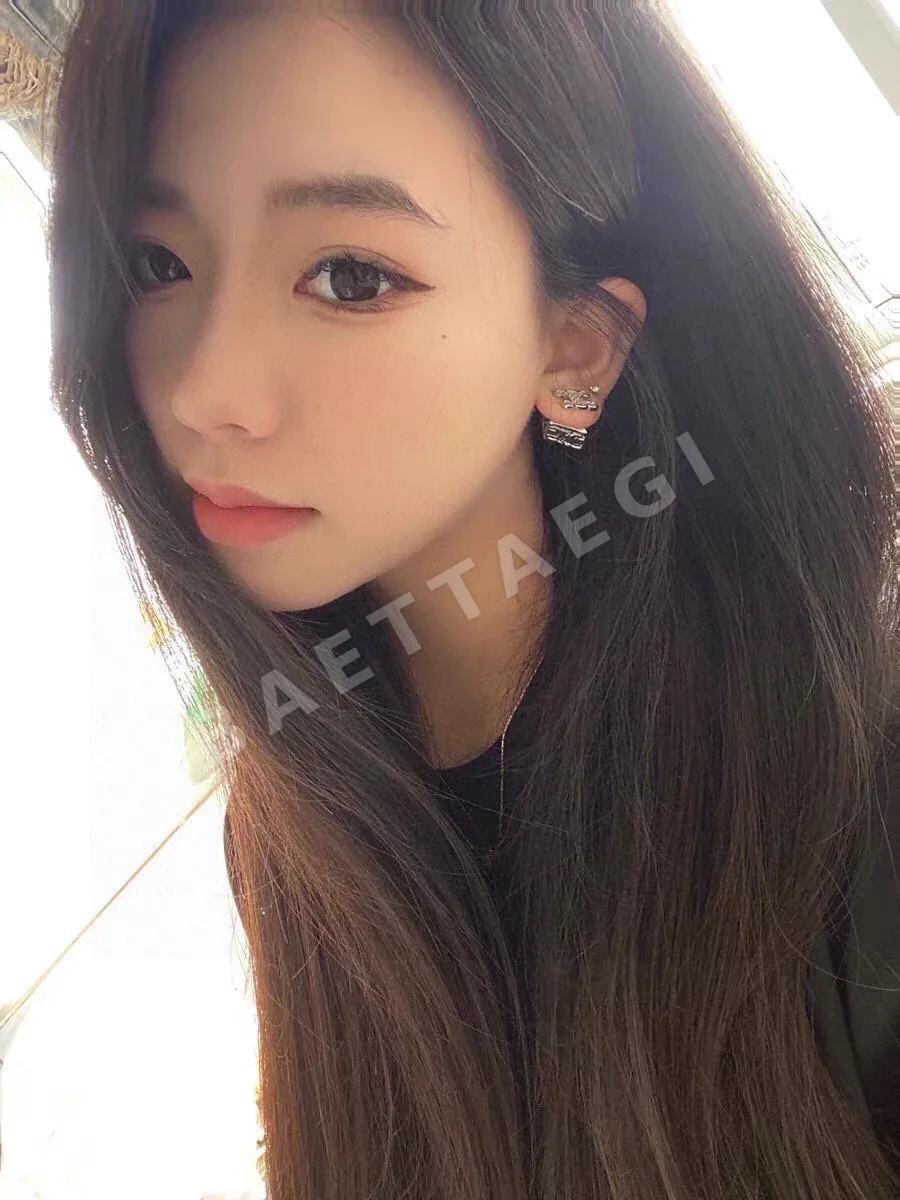 셀린느 18K 골드 도금 황동 귀걸이 상세 이미지 7